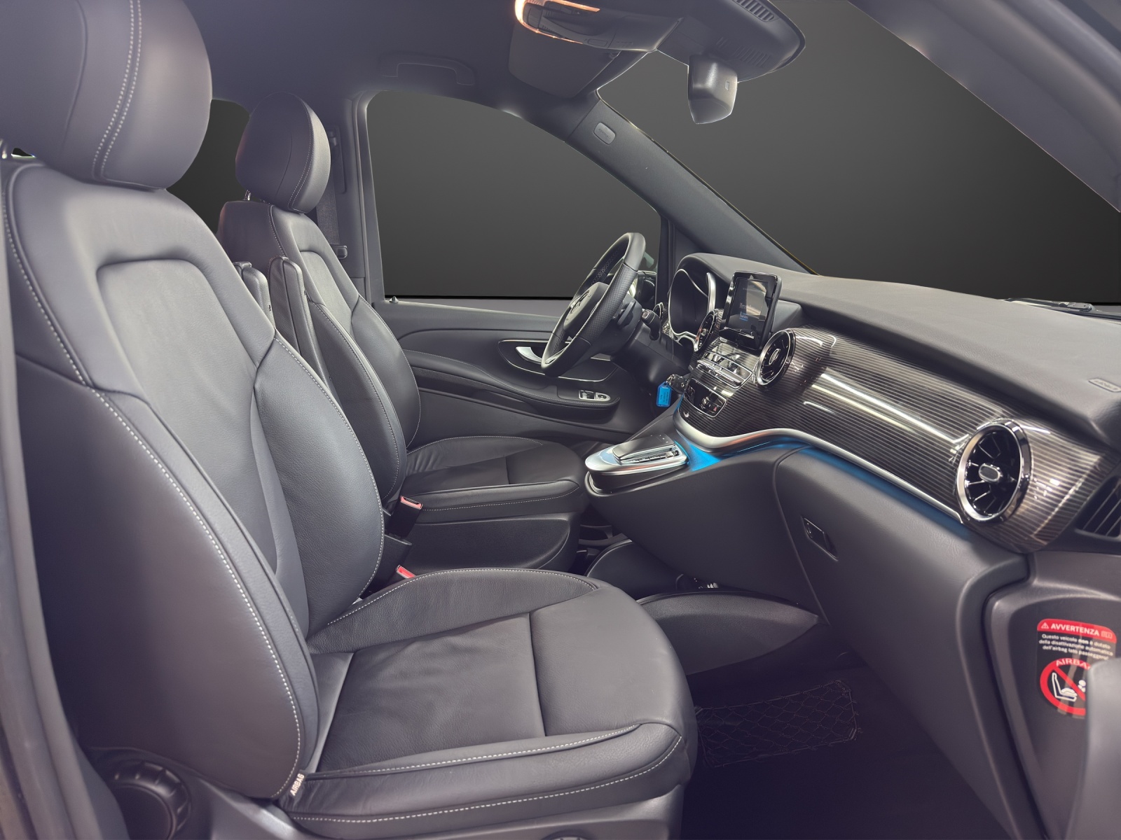 MERCEDES-BENZ V 220 d Avantgarde L 4M-image-11