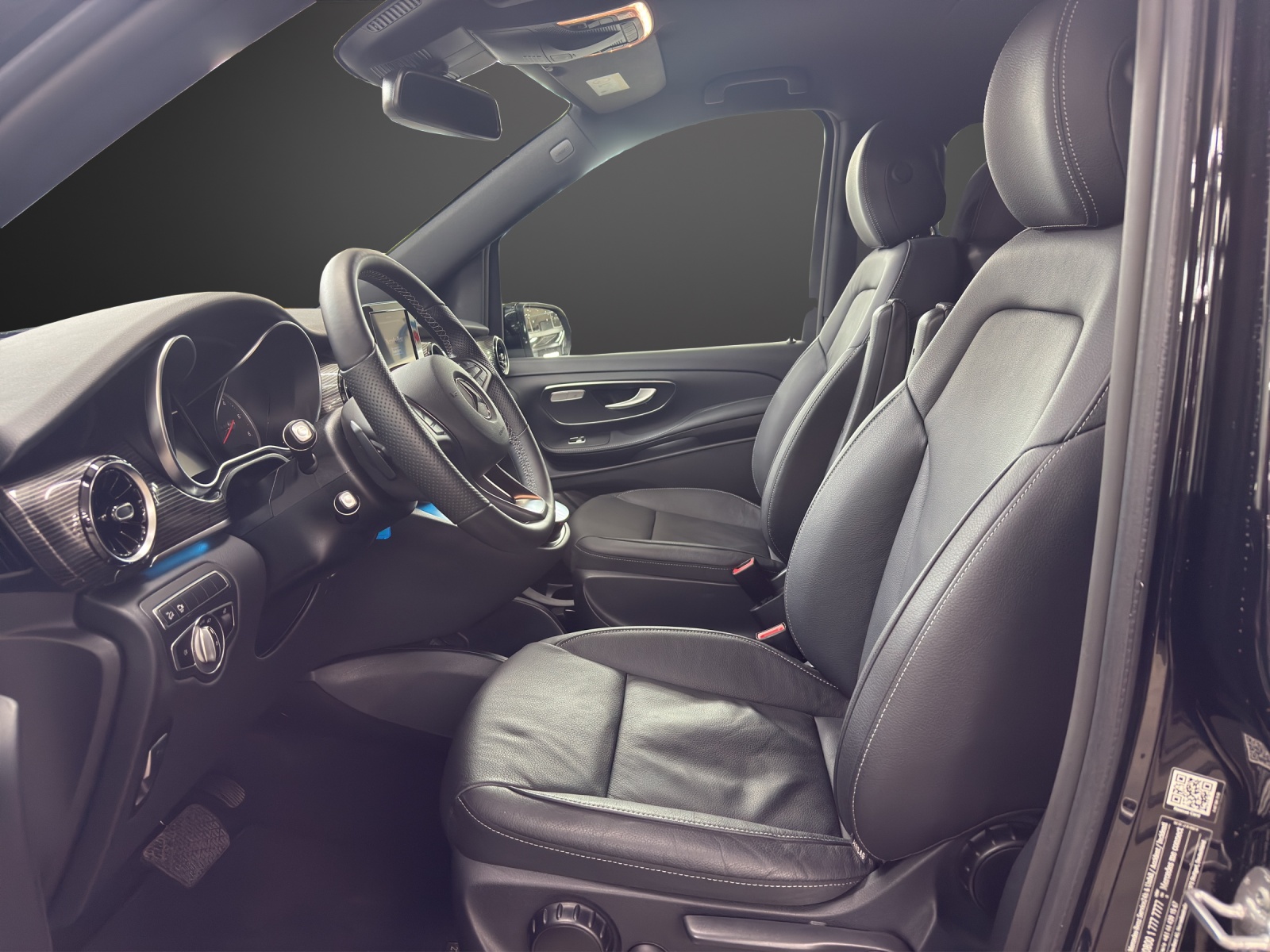 MERCEDES-BENZ V 220 d Avantgarde L 4M-image-9