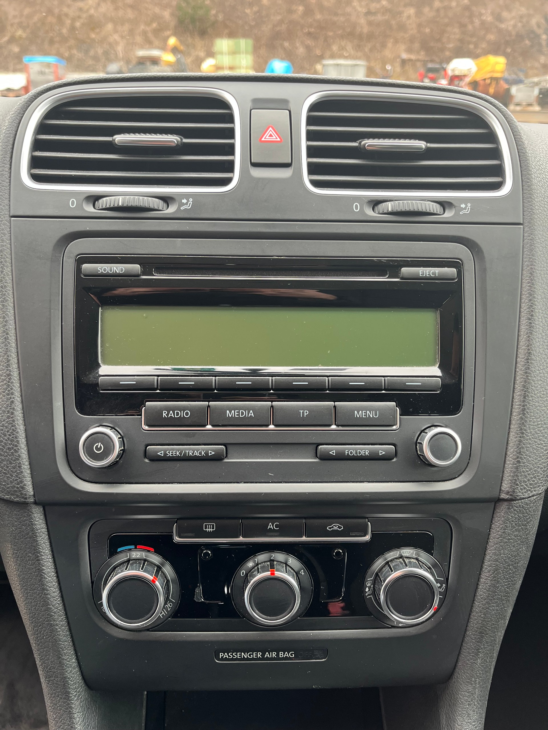 VW Golf 2.0 TDI Highline 4Motion-image-11