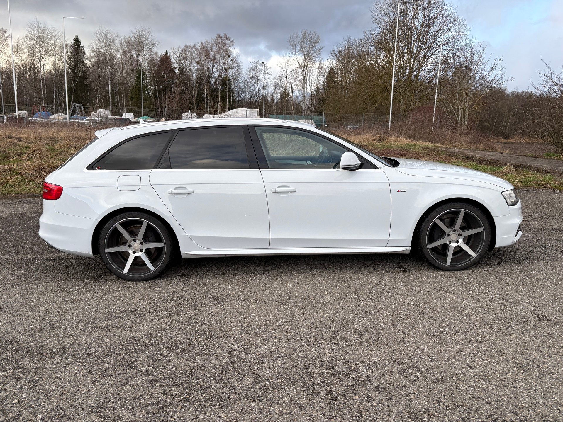 AUDI A4 Avant 3.0 TDI quattro S-tronic-image-3