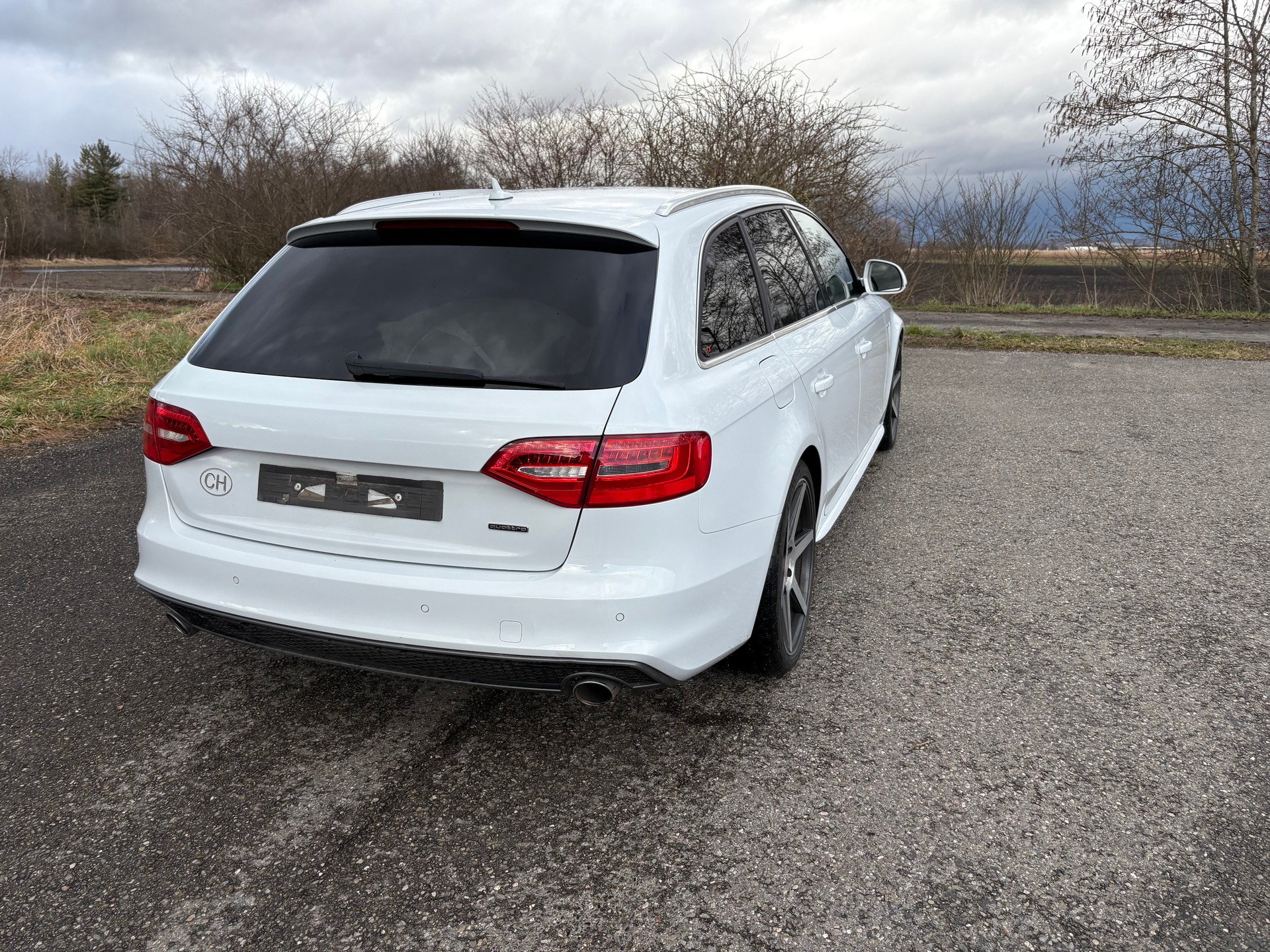AUDI A4 Avant 3.0 TDI quattro S-tronic-image-4