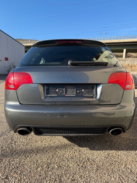 AUDI RS4 Avant 4.2 V8 quattro-image-6