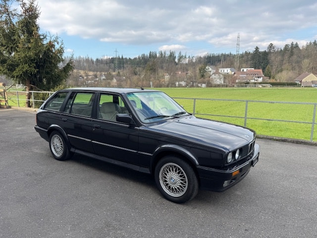 BMW 325iX Touring-image-3
