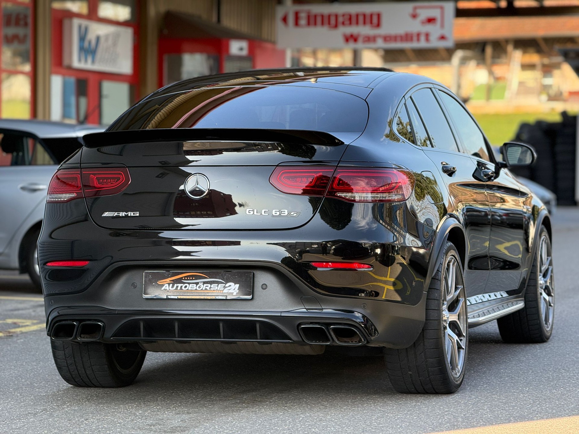 MERCEDES-BENZ GLC 63 S AMG 4m+ Coupé-image-4