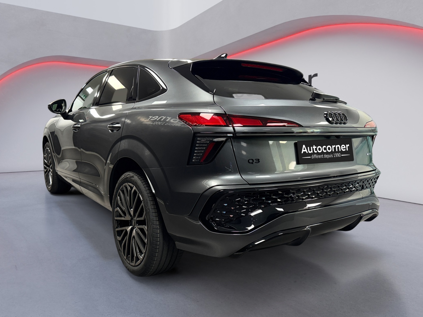 AUDI Q3 Sportback TFSI quattro 150 kW S tronic-image-2