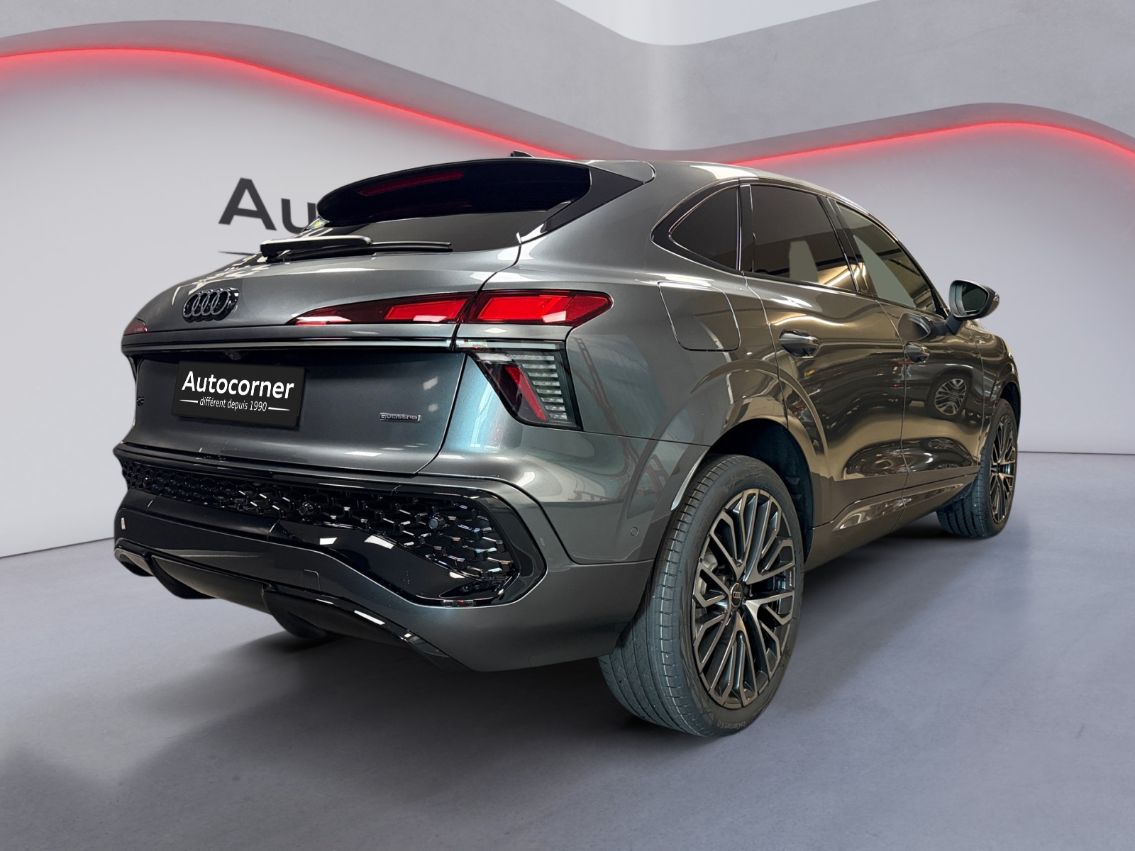 AUDI Q3 Sportback TFSI quattro 150 kW S tronic-image-4