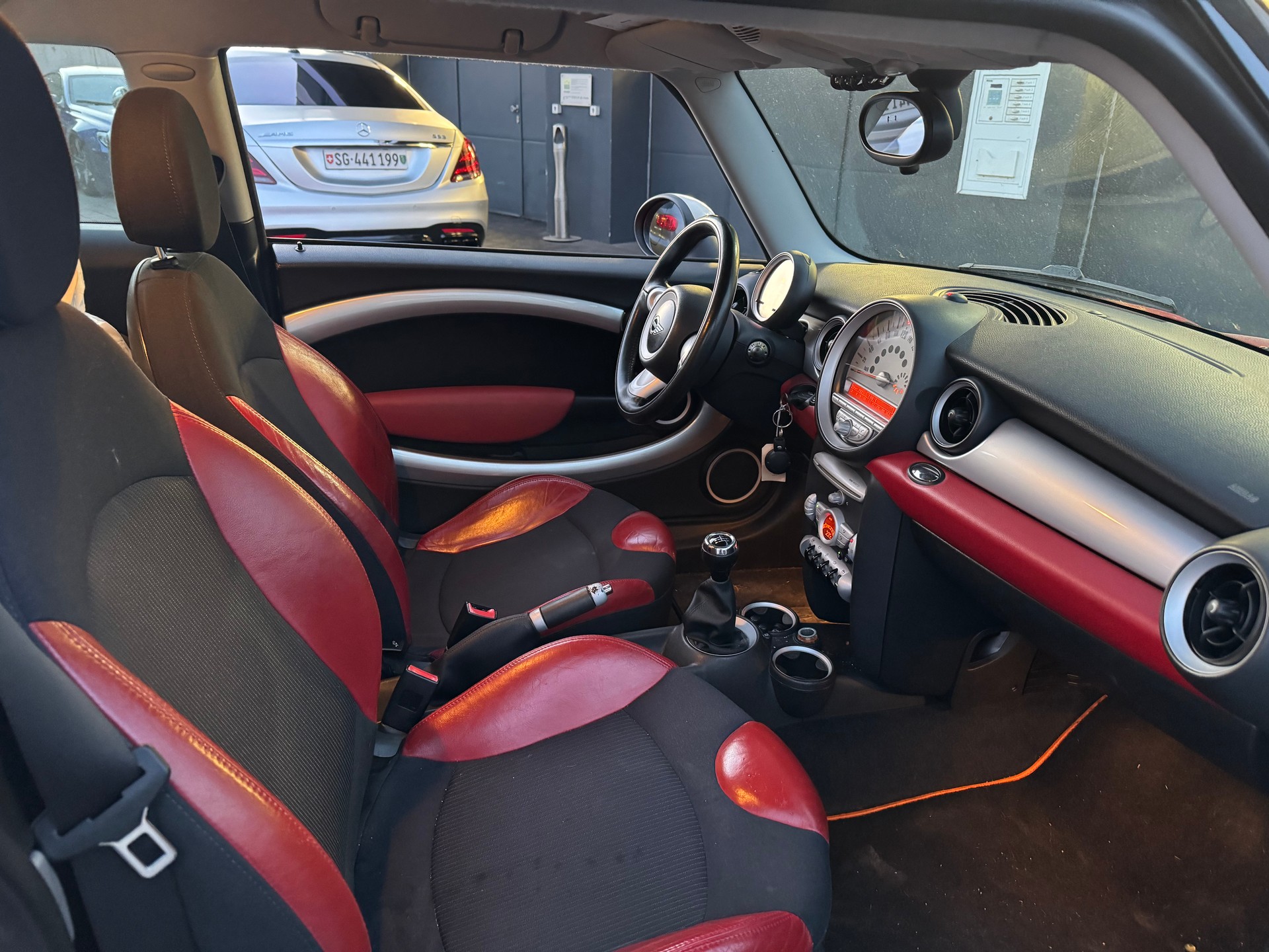 MINI Cooper-image-4