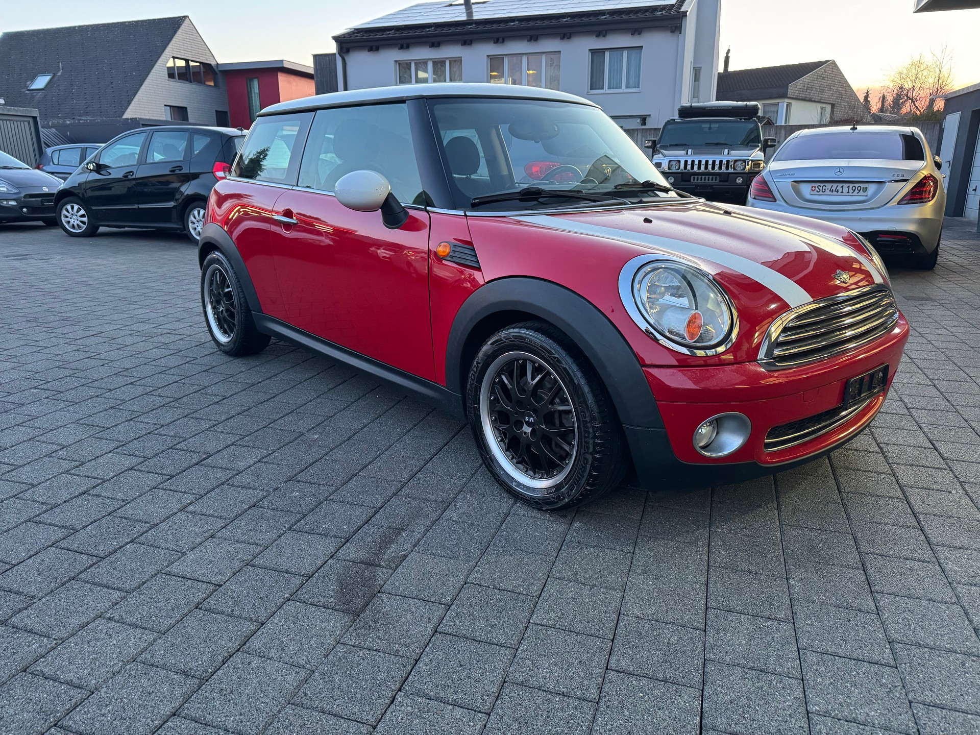MINI Cooper-image-1