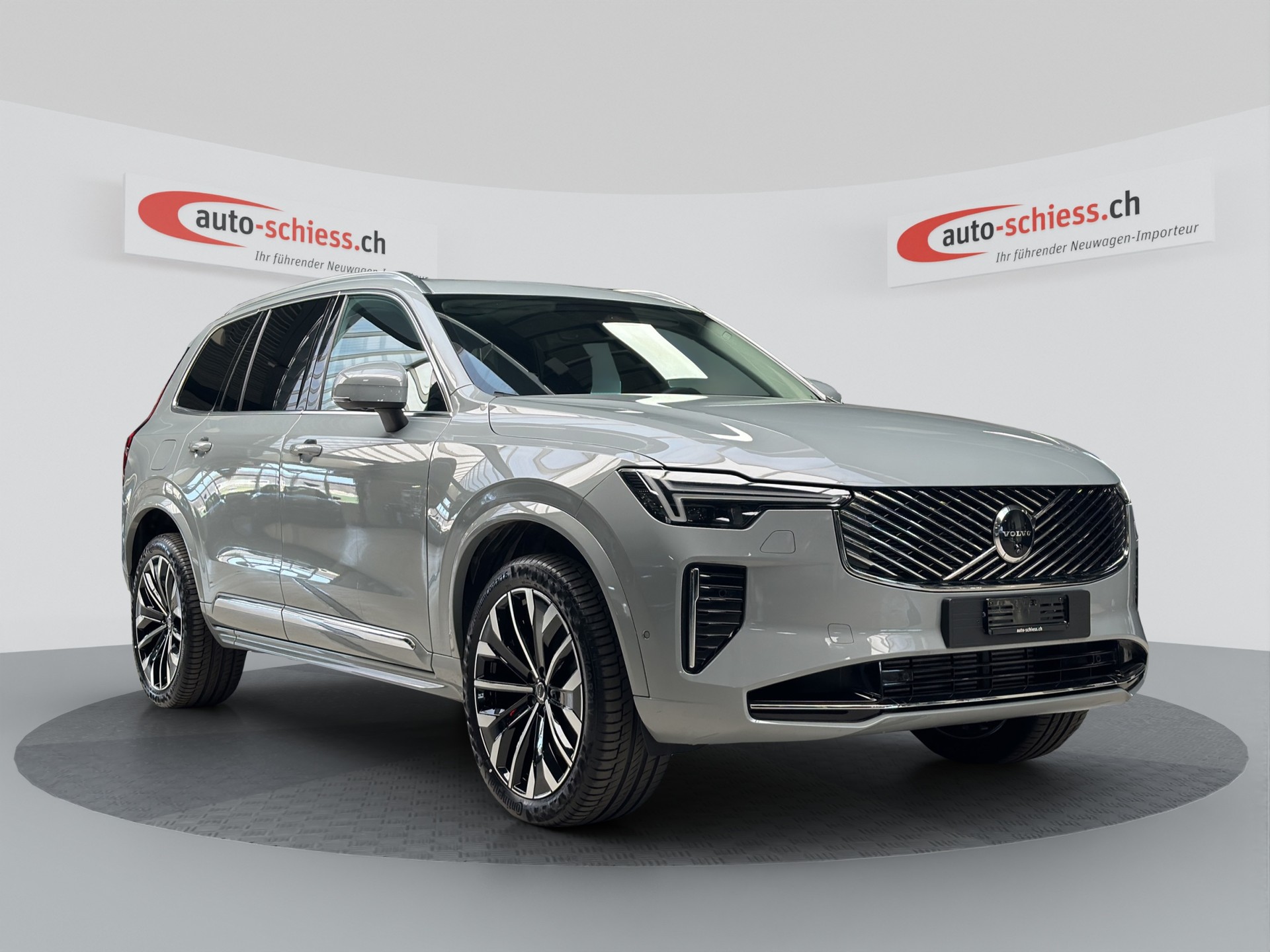 VOLVO XC90 T8 eAWD PluginHybrid Plus Bright 7 Plätzer-image-0