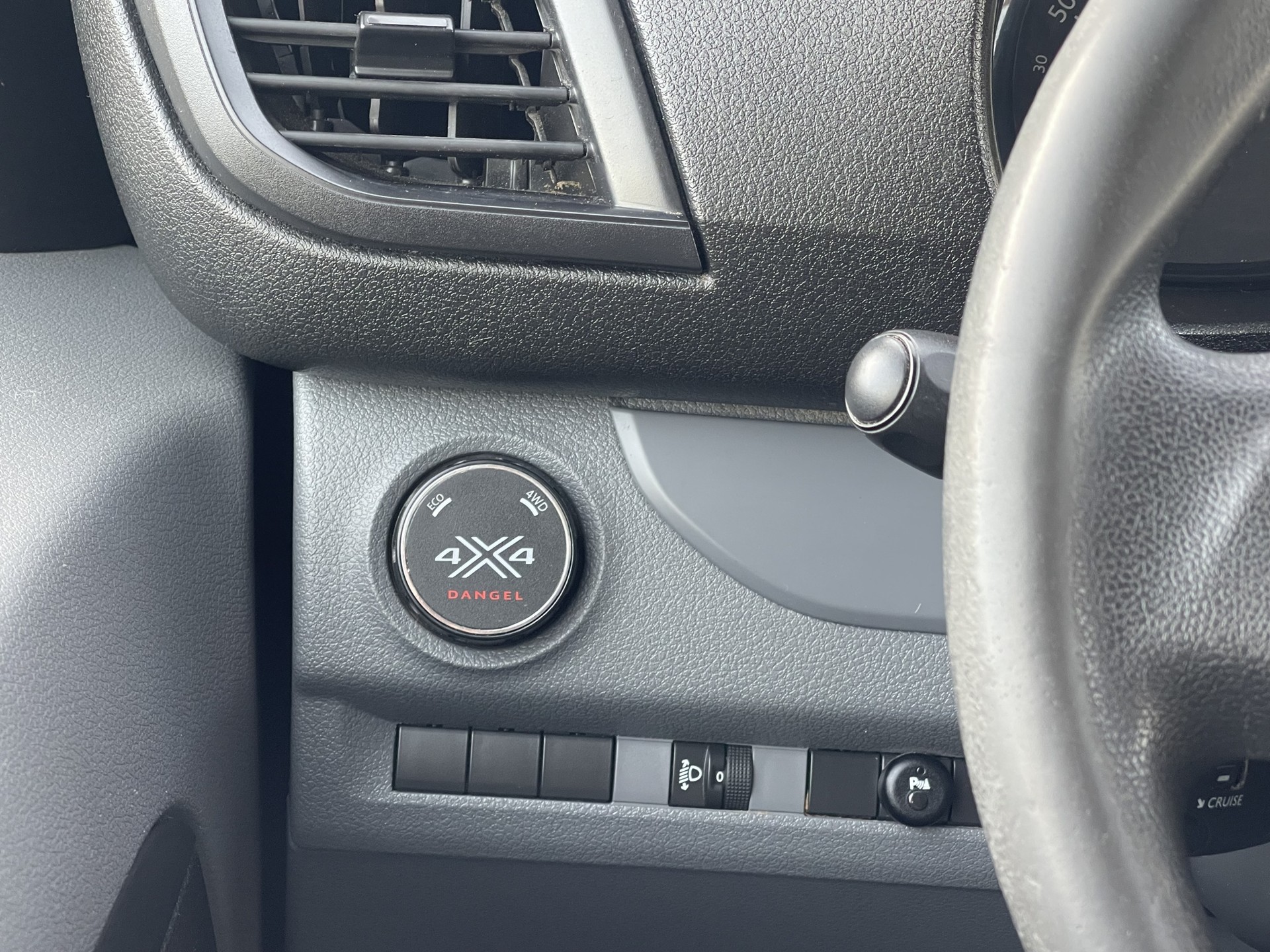 TOYOTA Proace 2.0D Combi L1 Medium 4x4-image-12