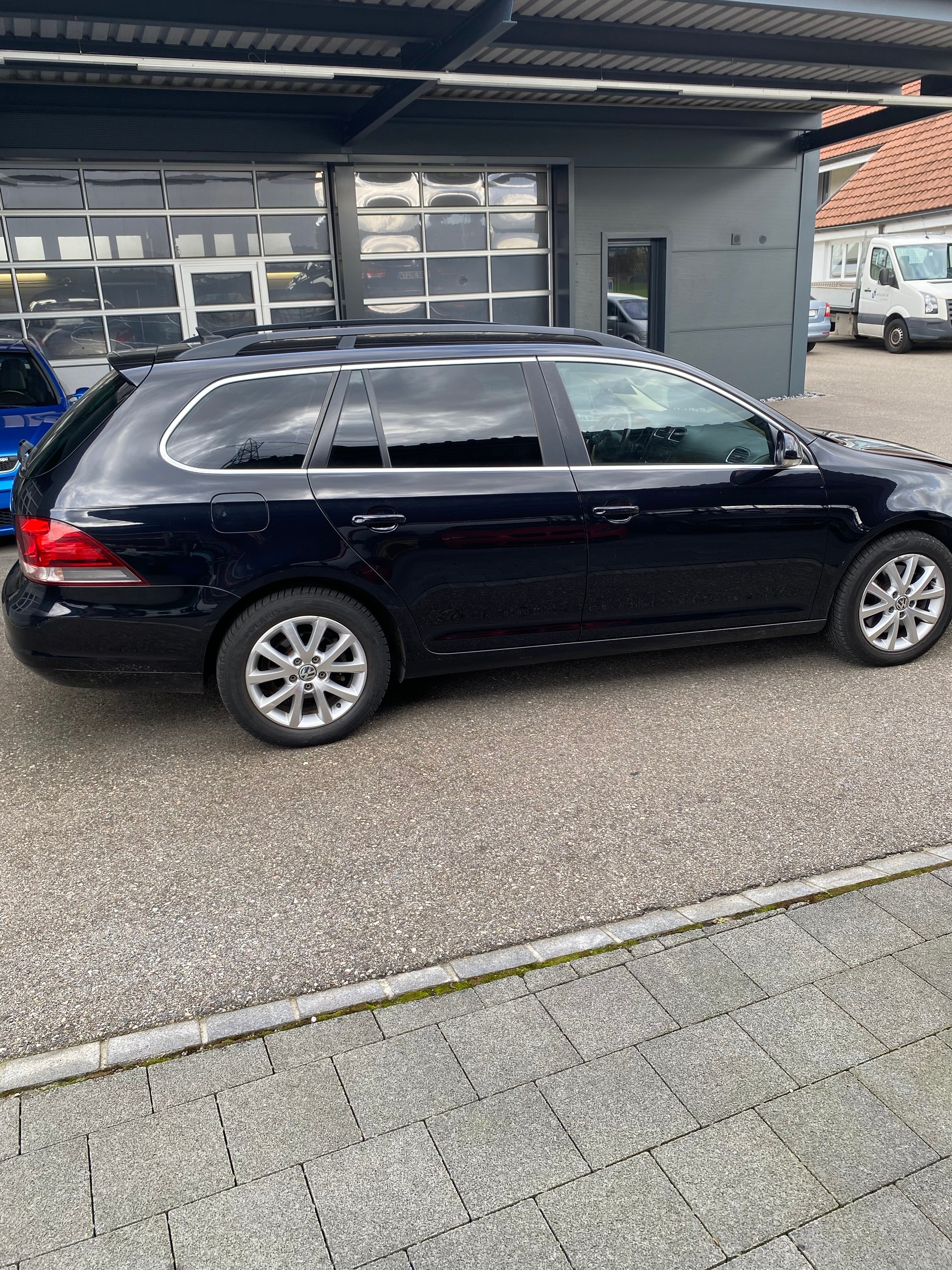 VW Golf Variant 2.0 TDI Highline DSG-image-7