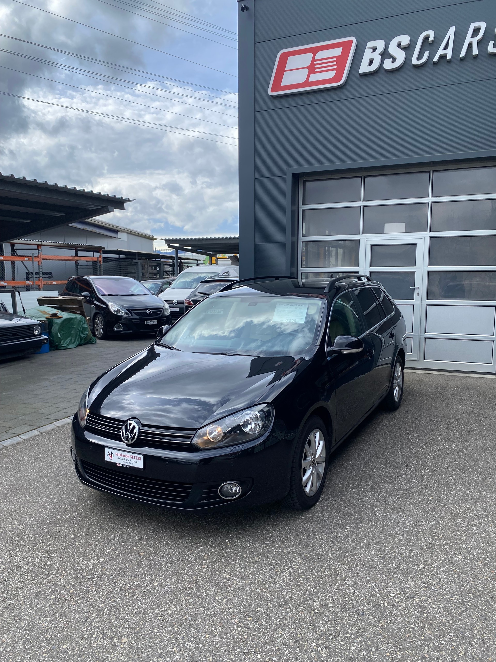 VW Golf Variant 2.0 TDI Highline DSG-image-1