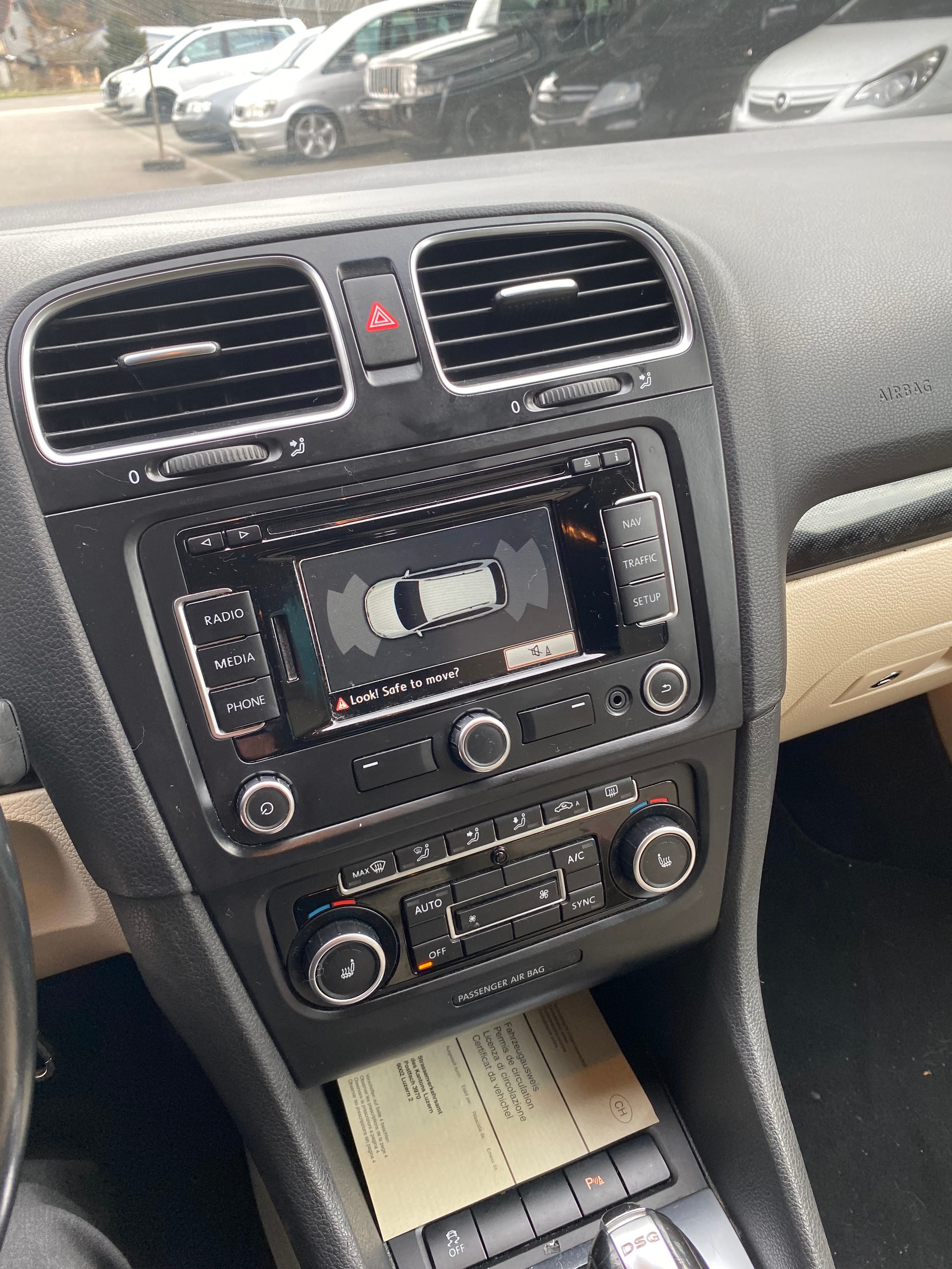 VW Golf Variant 2.0 TDI Highline DSG-image-10