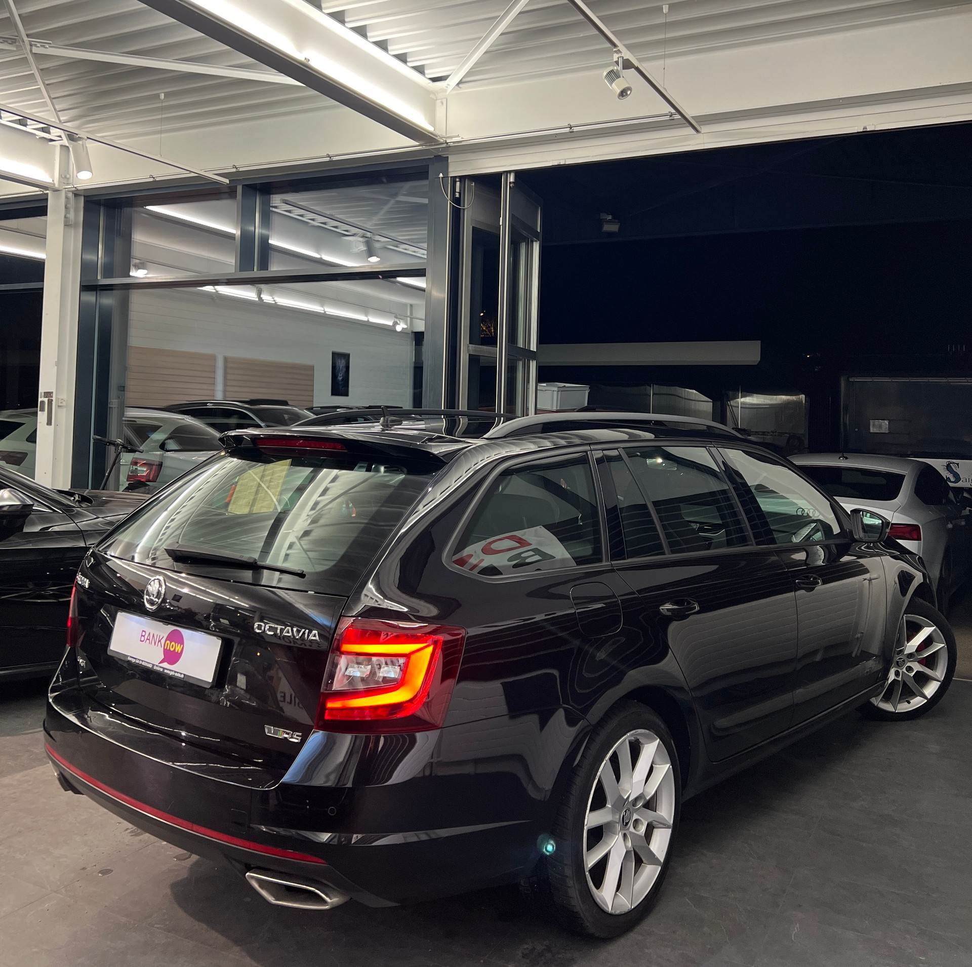 SKODA Octavia Combi 2.0 TDI RS Prag 4x4 DSG-image-3
