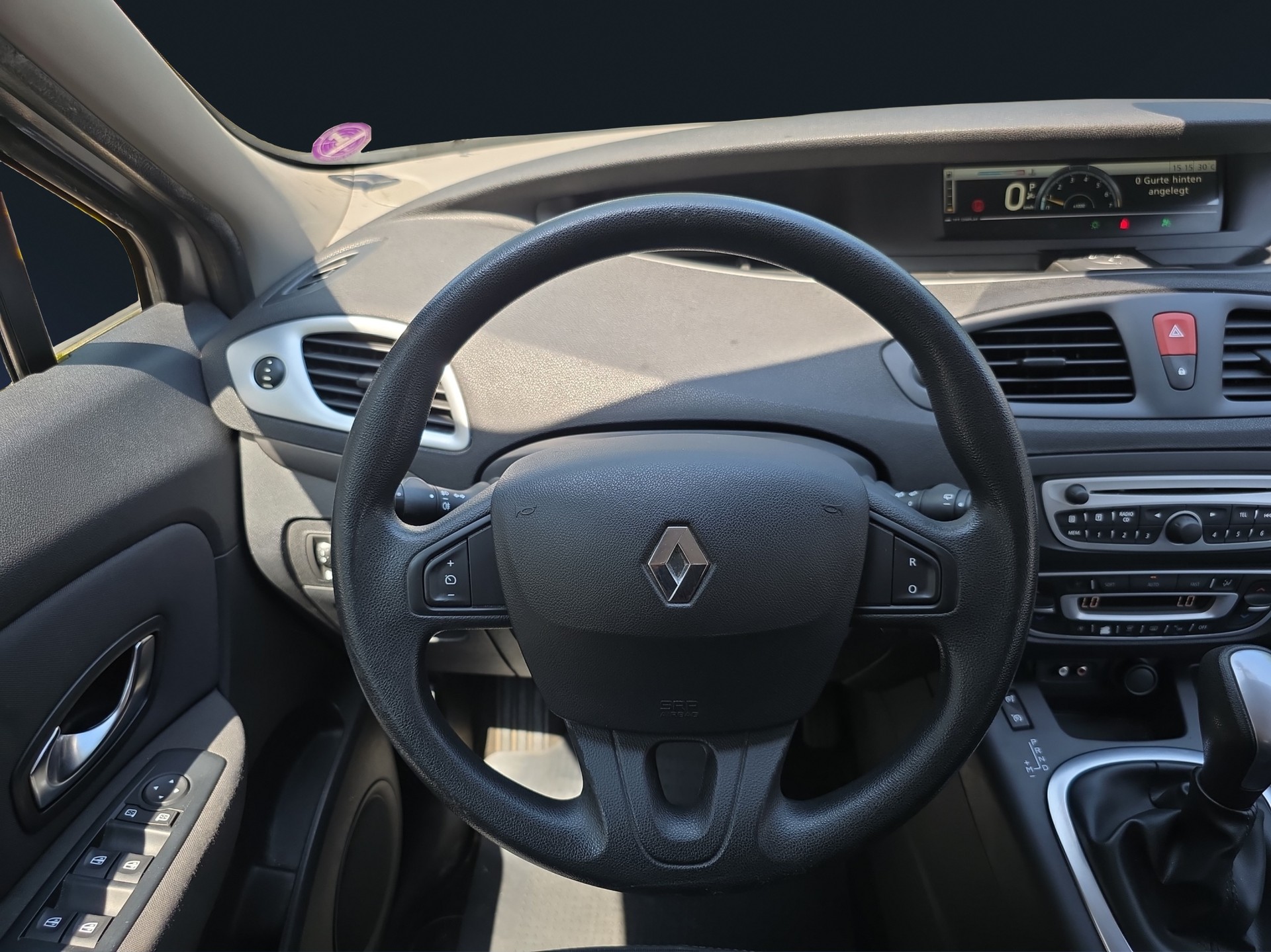RENAULT Grand Scénic 2.0 16V Expression X-Tronic CVT-image-11