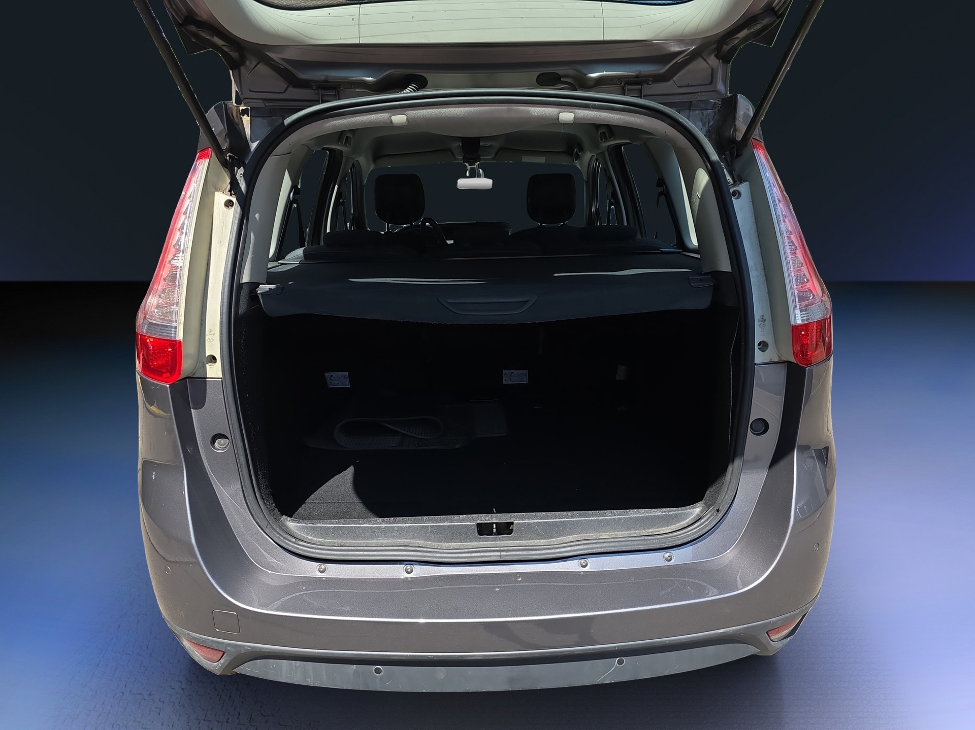 RENAULT Grand Scénic 2.0 16V Expression X-Tronic CVT-image-13