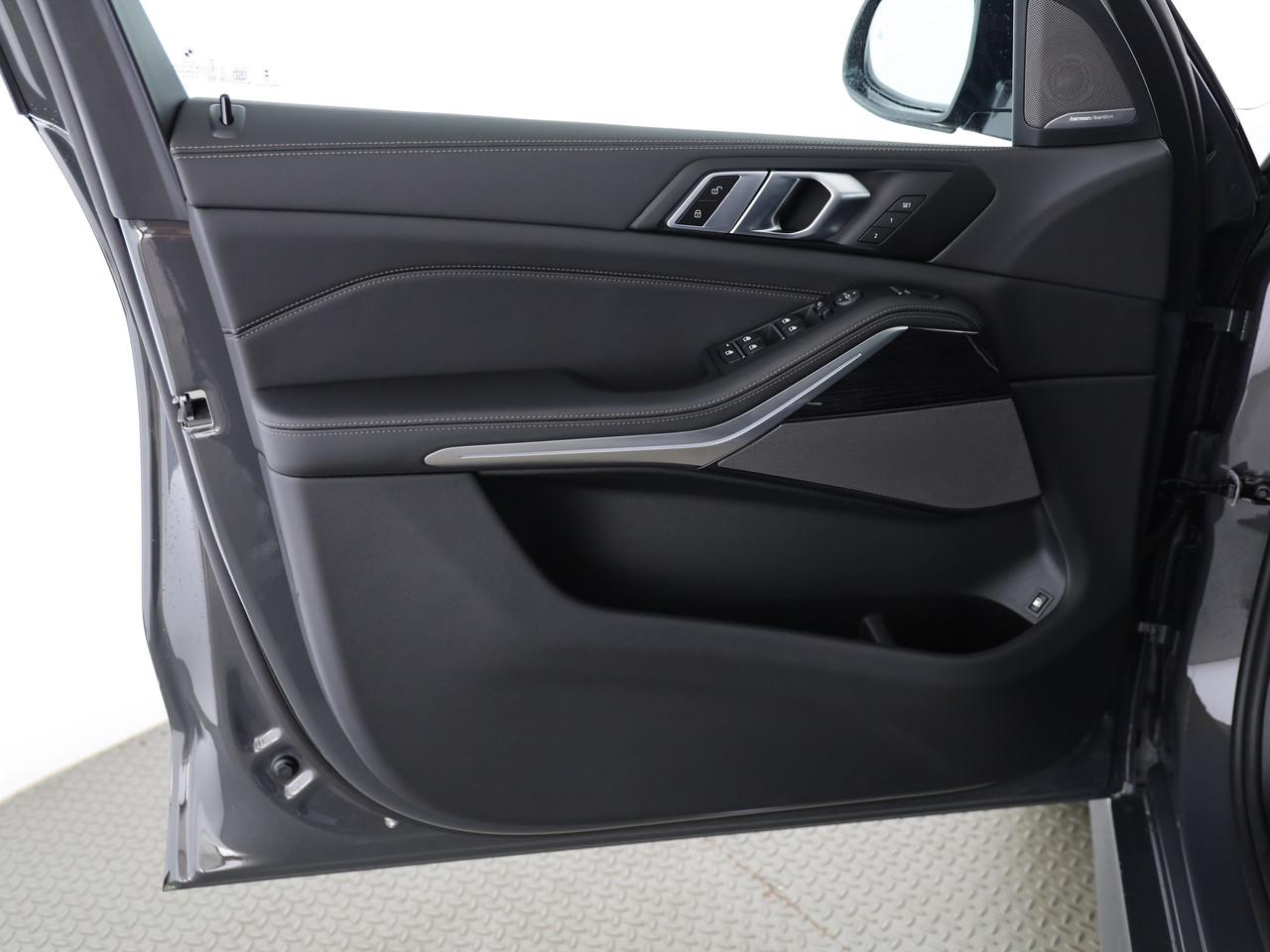 BMW X5 50e xDrive SAG-image-13