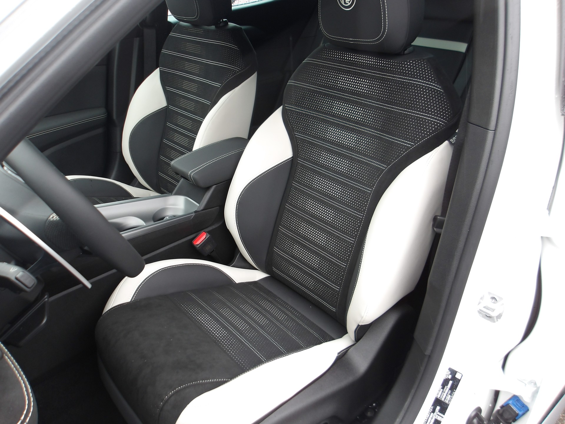 ALFA ROMEO Tonale 1.5 Hybrid Sport Speciale-image-12