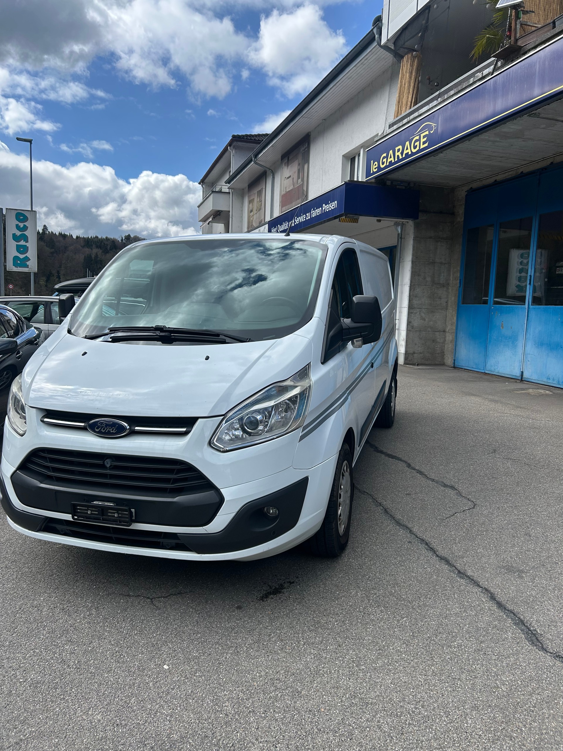 FORD Transit Custom Van 330 L2H1 Trend-image-14