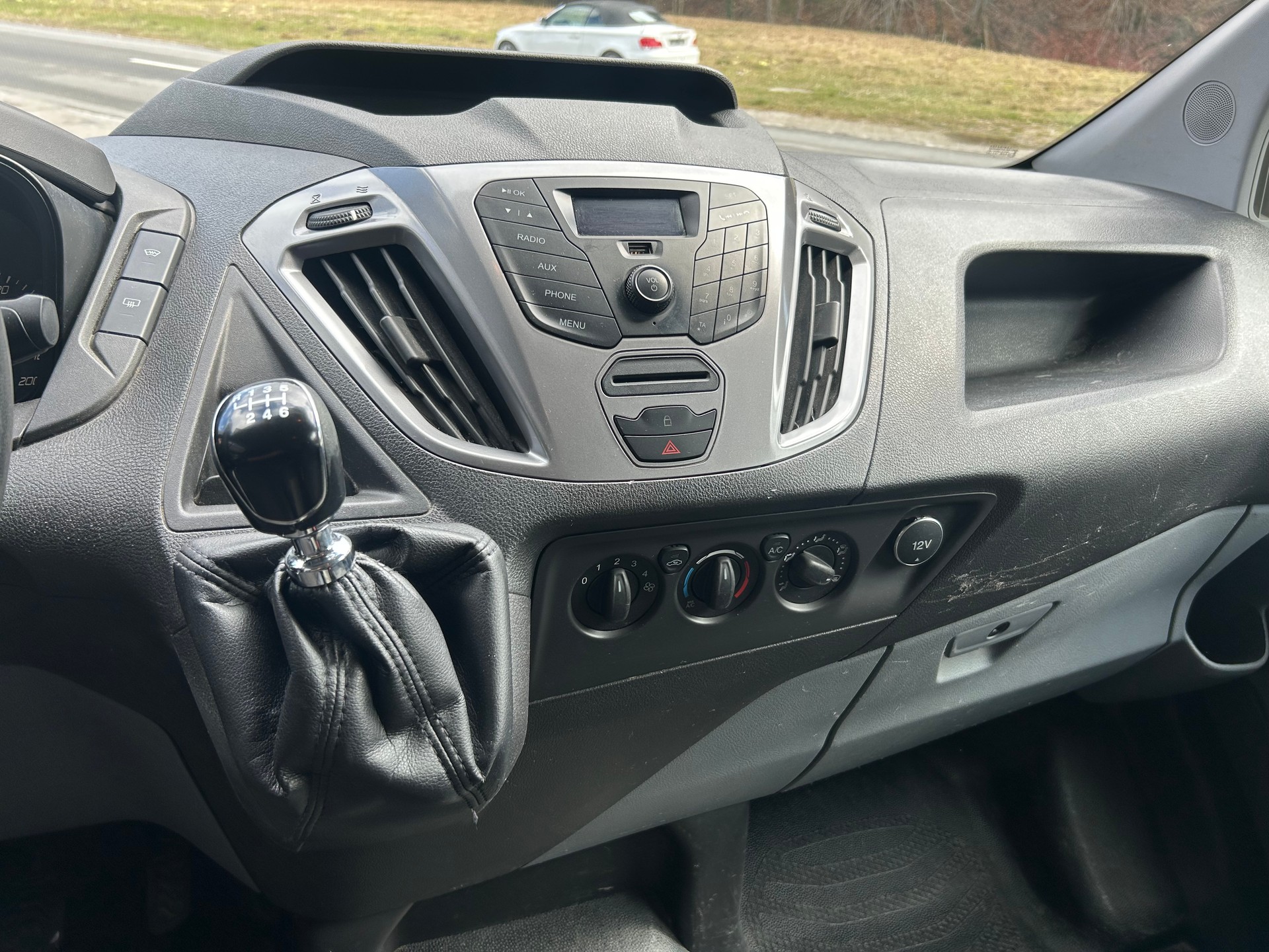 FORD Transit Custom Van 330 L2H1 Trend-image-6