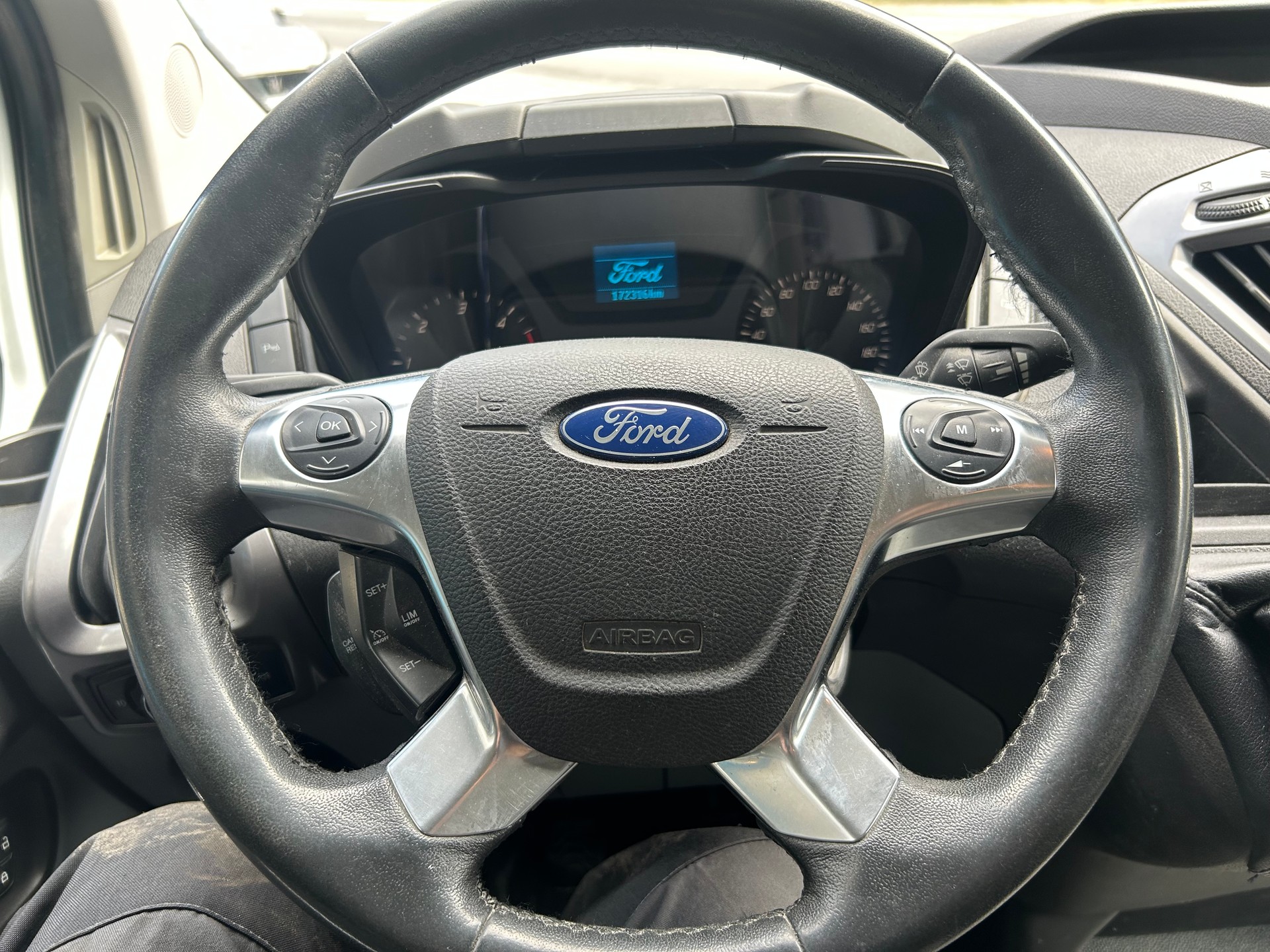 FORD Transit Custom Van 330 L2H1 Trend-image-5