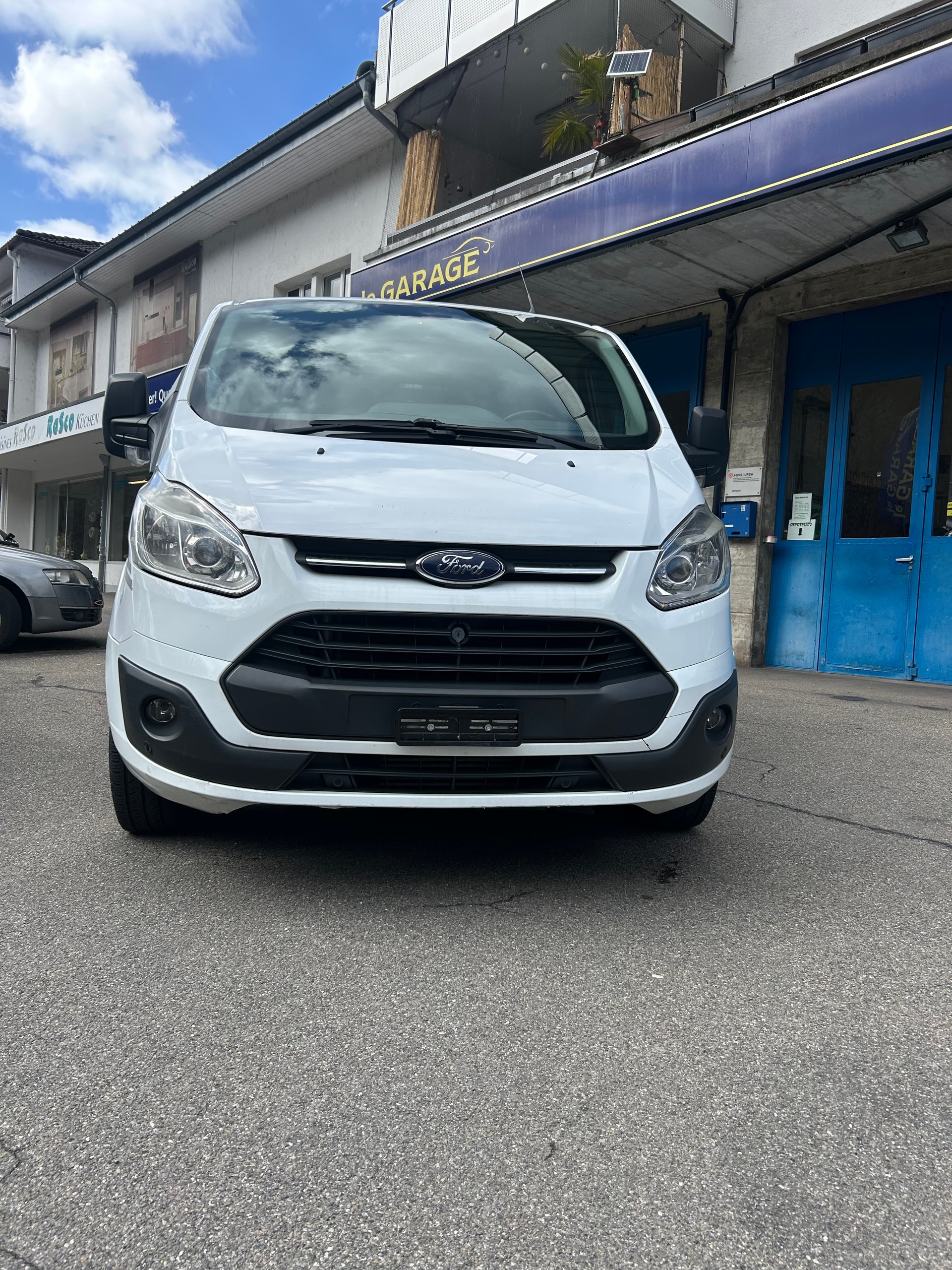 FORD Transit Custom Van 330 L2H1 Trend-image-0