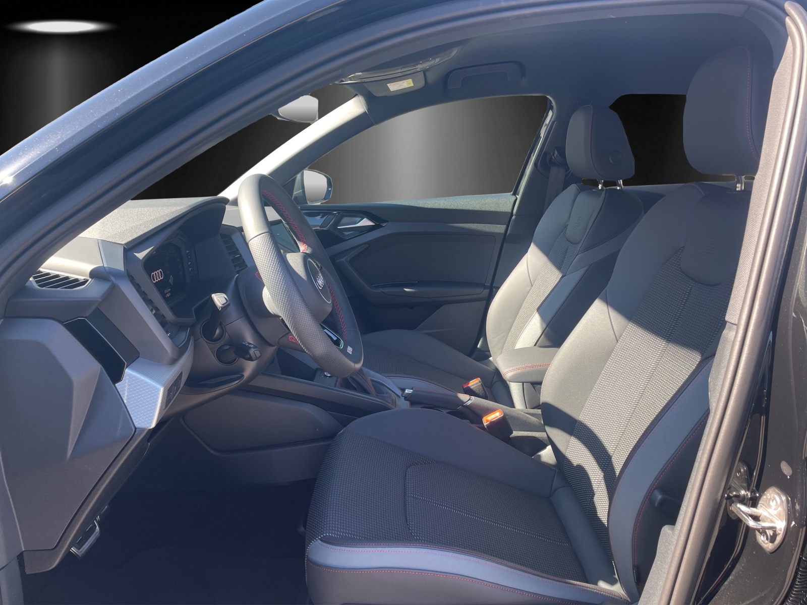 AUDI A1 Sportback 40 TFSI S Line S-tronic-image-9
