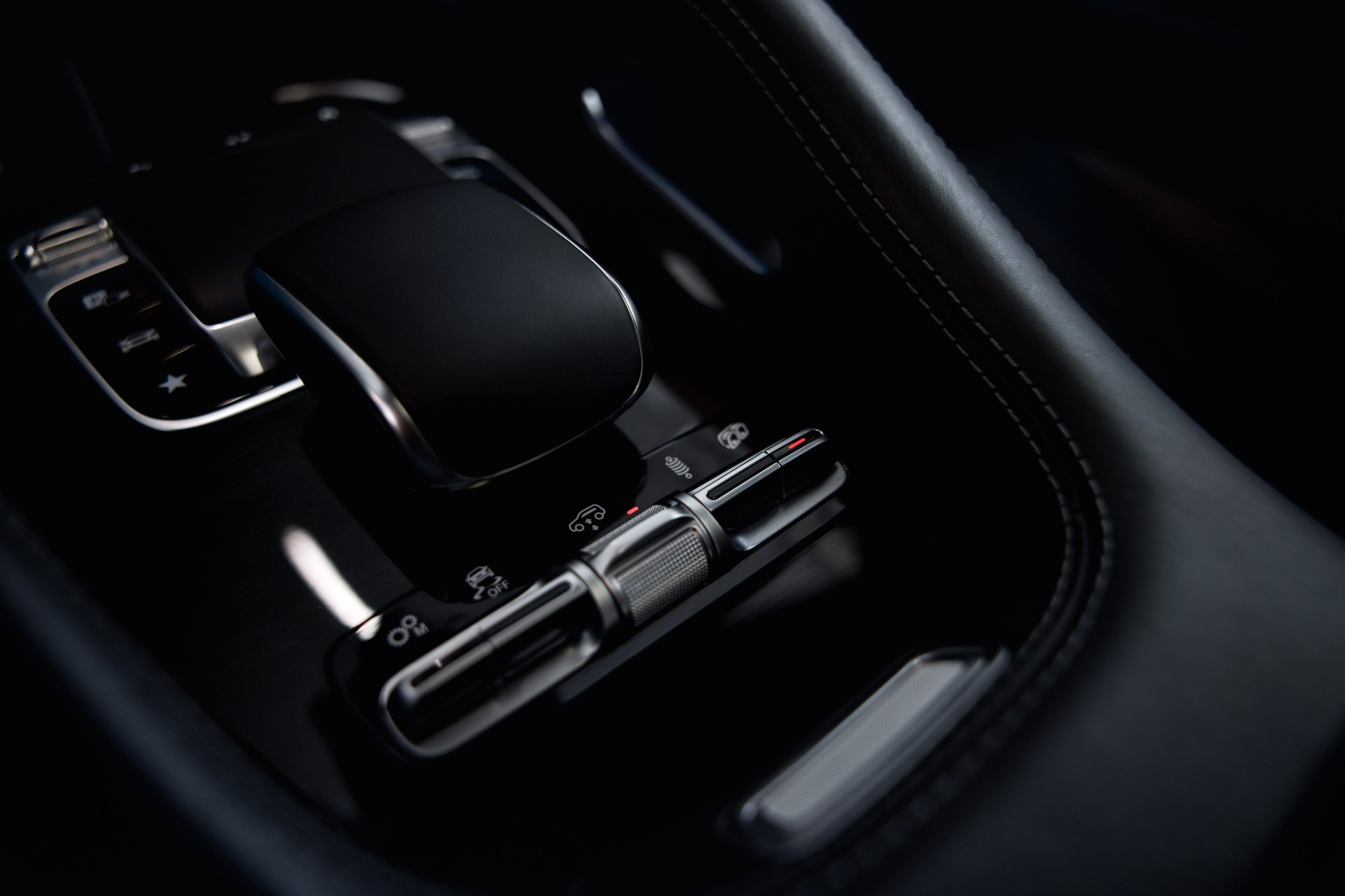 MERCEDES-BENZ GLE 63 S AMG 4Matic+ 9G-Speedshift-image-30