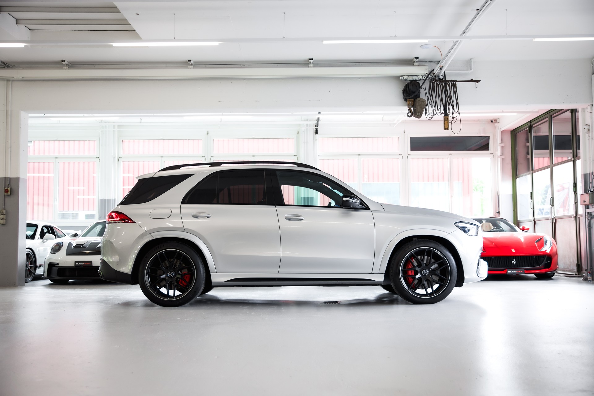 MERCEDES-BENZ GLE 63 S AMG 4Matic+ 9G-Speedshift-showroom-element-3