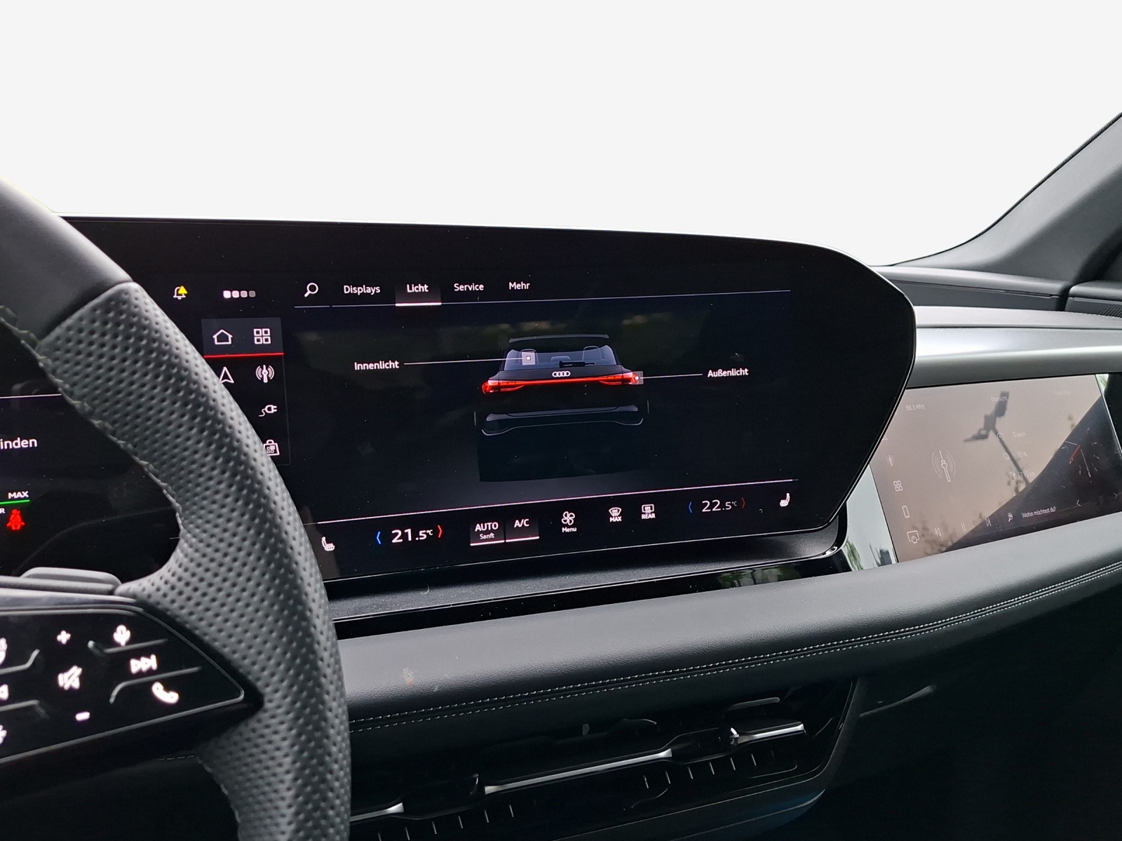 AUDI Q6 e-tron quattro-image-16