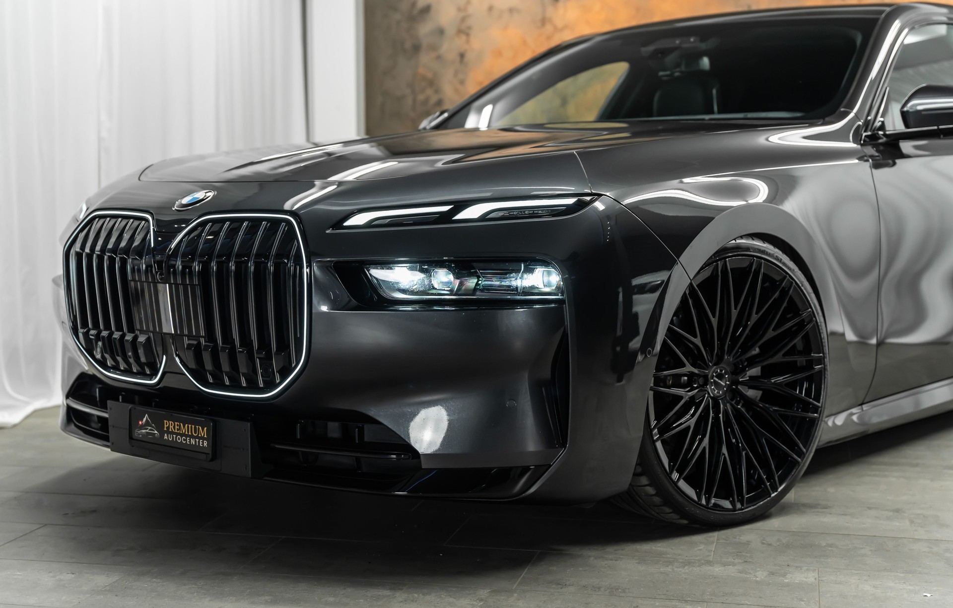 BMW 740d xDrive 48V Steptronic *Lounge Sitze*Panorama Sky*Massage*22"*-showroom-element-1