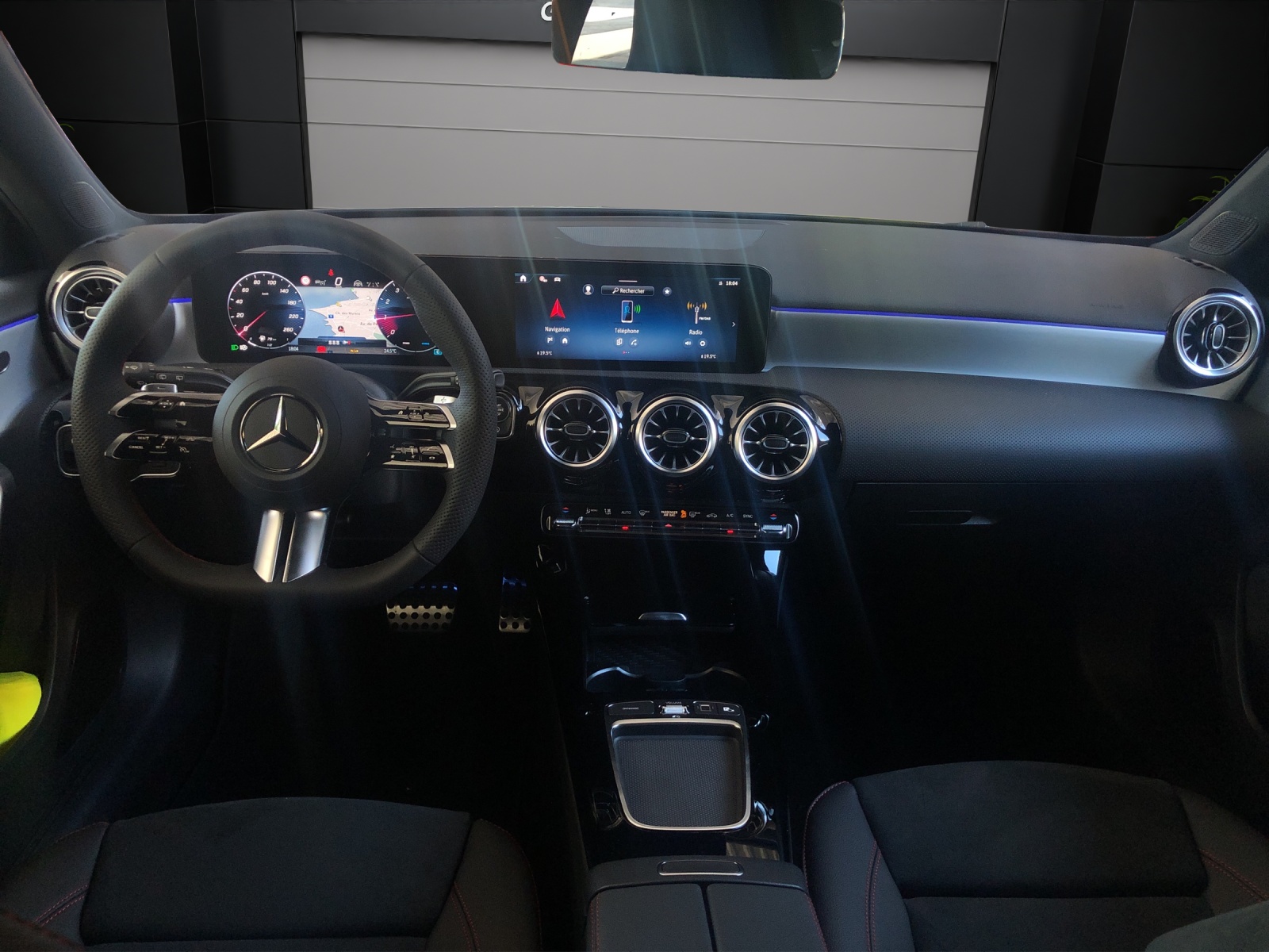 Image MERCEDES-BENZ A-200 A 200 Night Star 7G-DCT