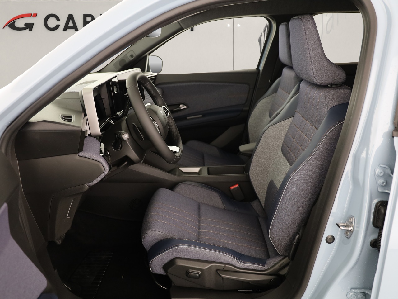 RENAULT R4 E-Tech Comfort Range techno-image-5