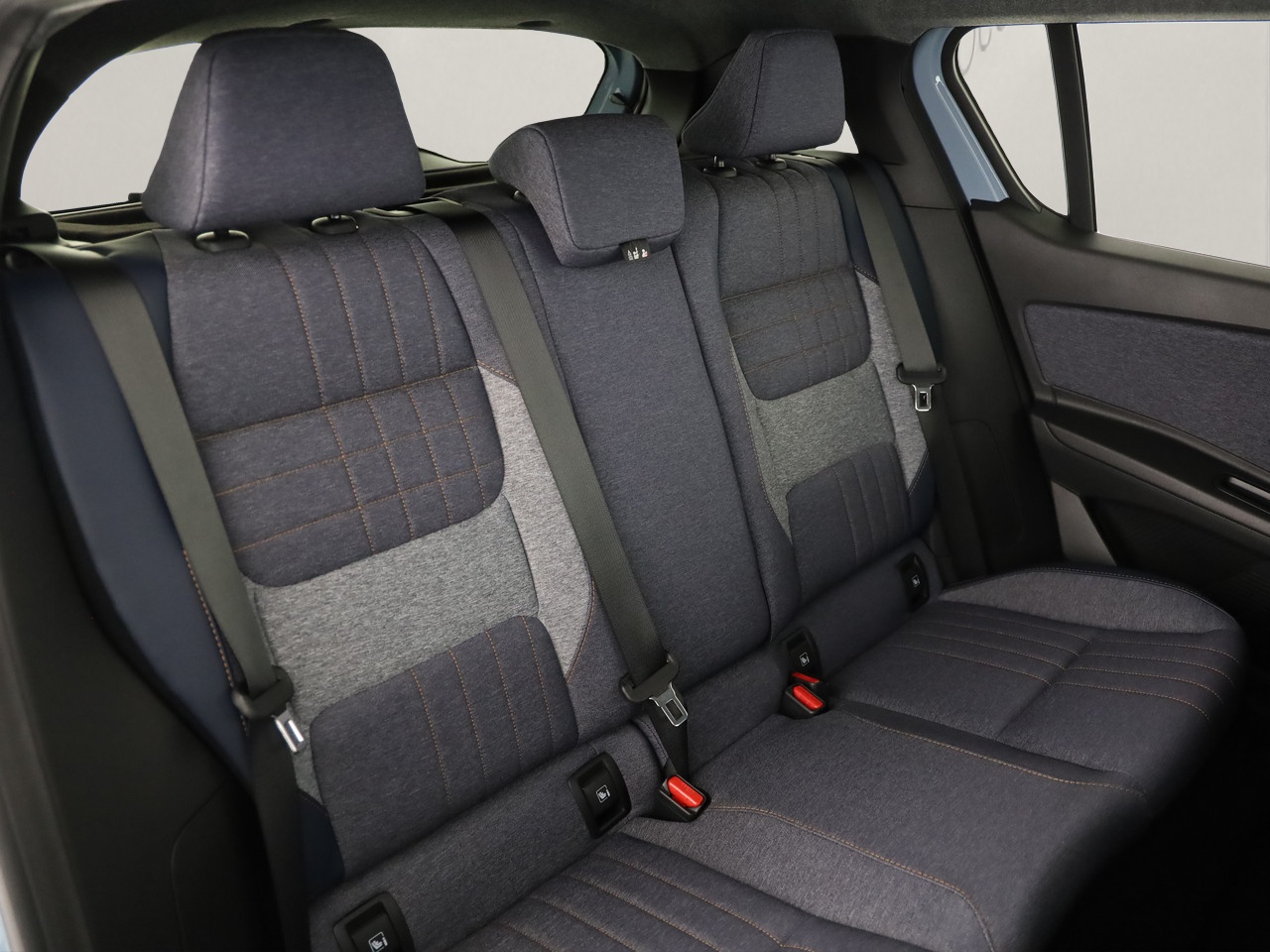 RENAULT R4 E-Tech Comfort Range techno-image-7