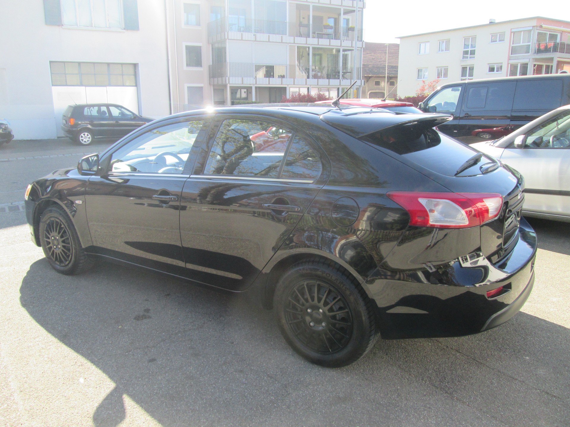 MITSUBISHI Lancer Sportback 1.8 Invite CVT-image-2