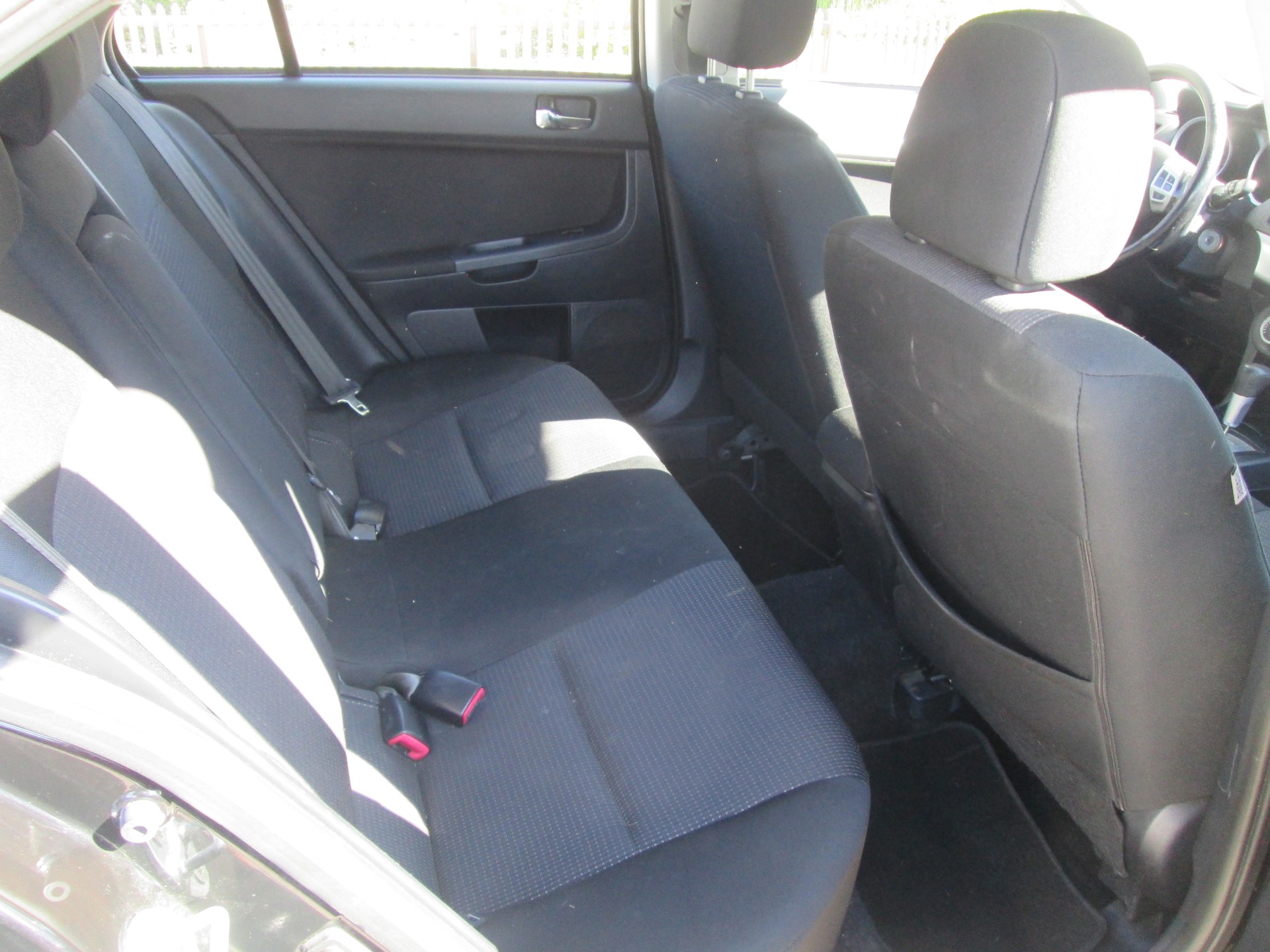 MITSUBISHI Lancer Sportback 1.8 Invite CVT-image-9