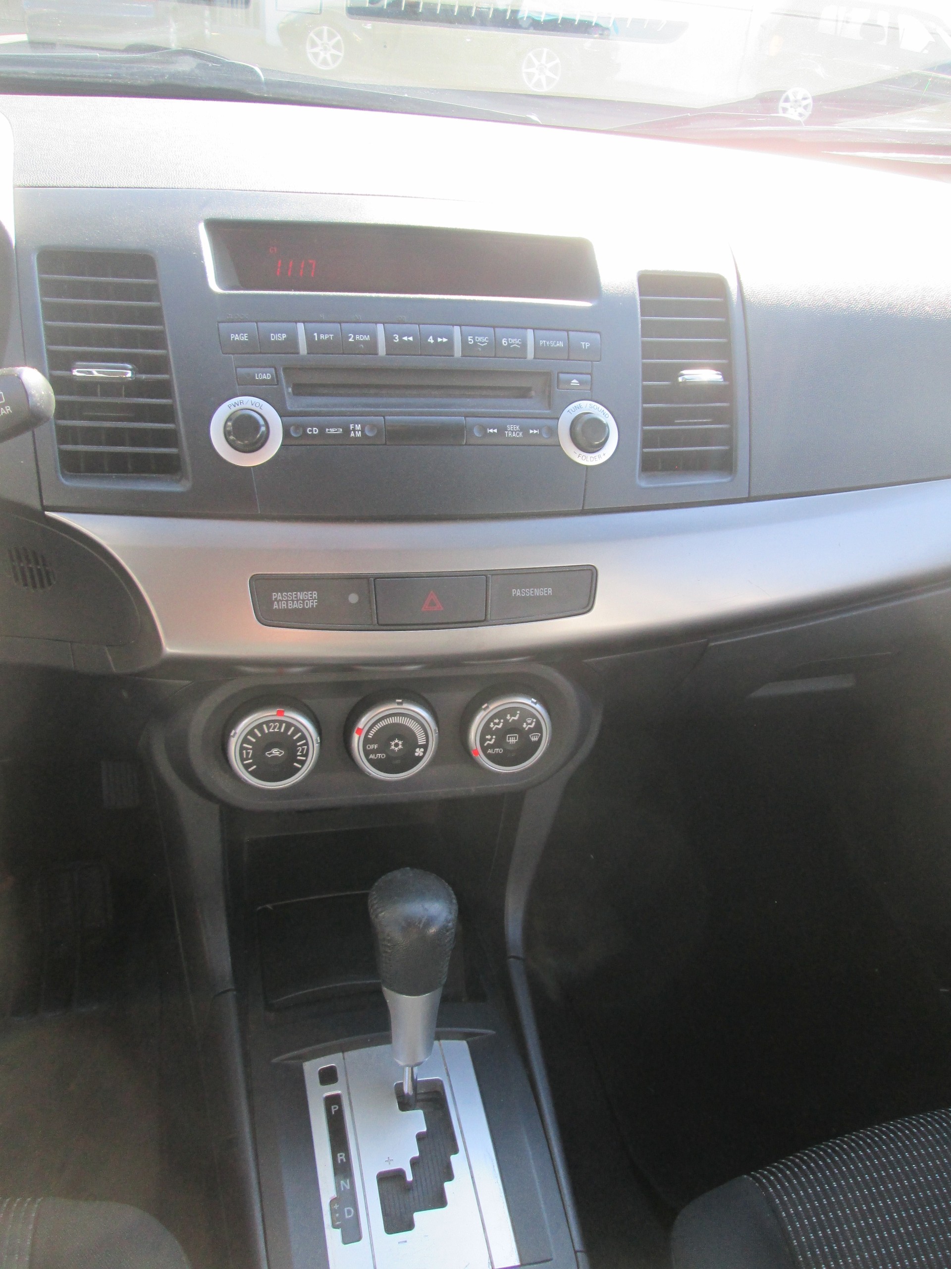 MITSUBISHI Lancer Sportback 1.8 Invite CVT-image-11