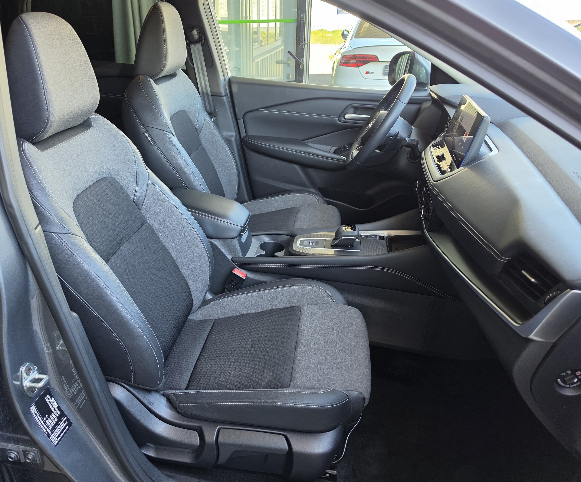 NISSAN Qashqai 1.3 DIG-T MHEV N-Connecta Xtronic -3 JAHRE WERKSGARANTIE--image-6