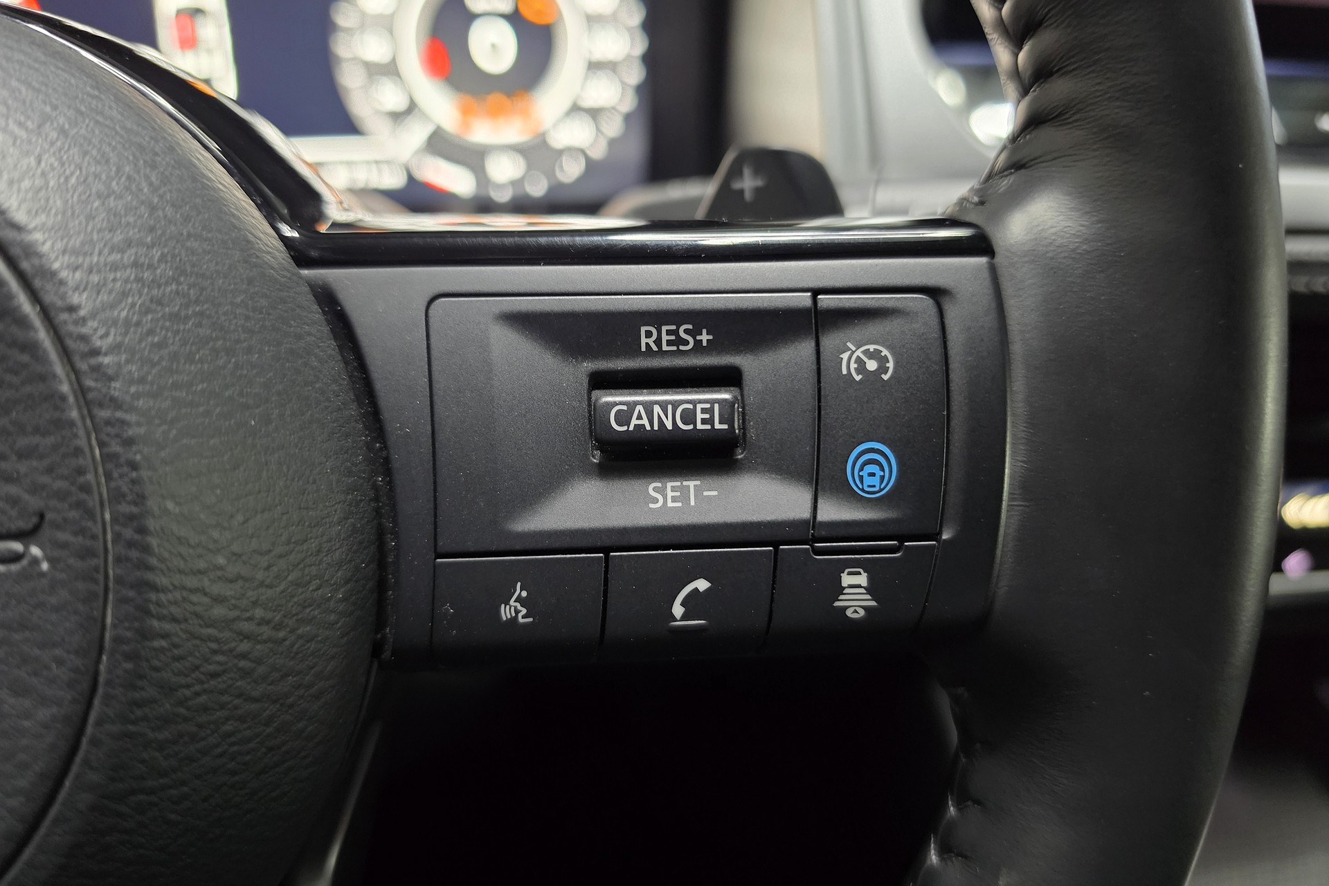 NISSAN Qashqai 1.3 DIG-T MHEV N-Connecta Xtronic -3 JAHRE WERKSGARANTIE--image-9