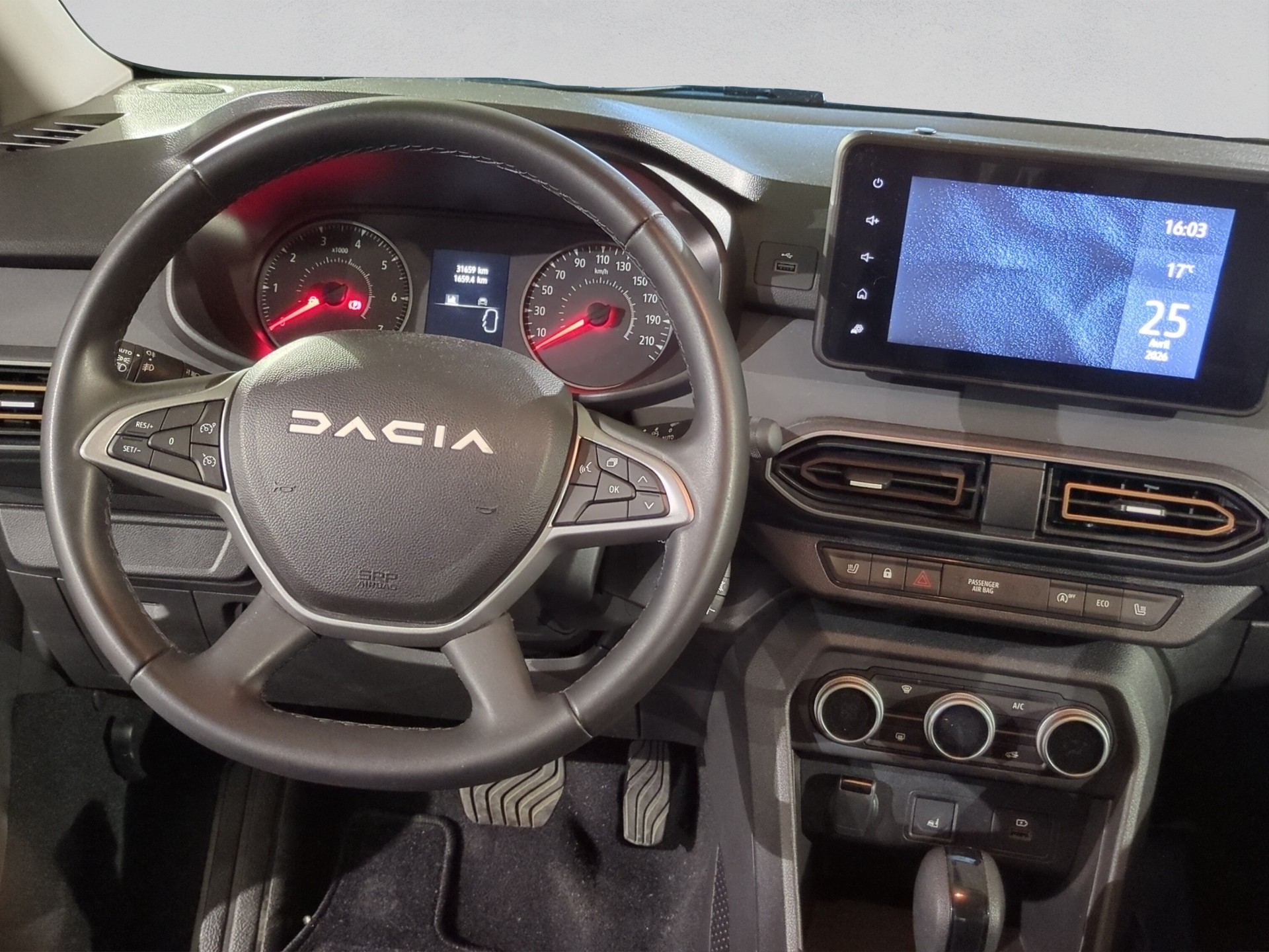 DACIA Sandero Stepway TCe 90 Extreme+ CVT-image-11