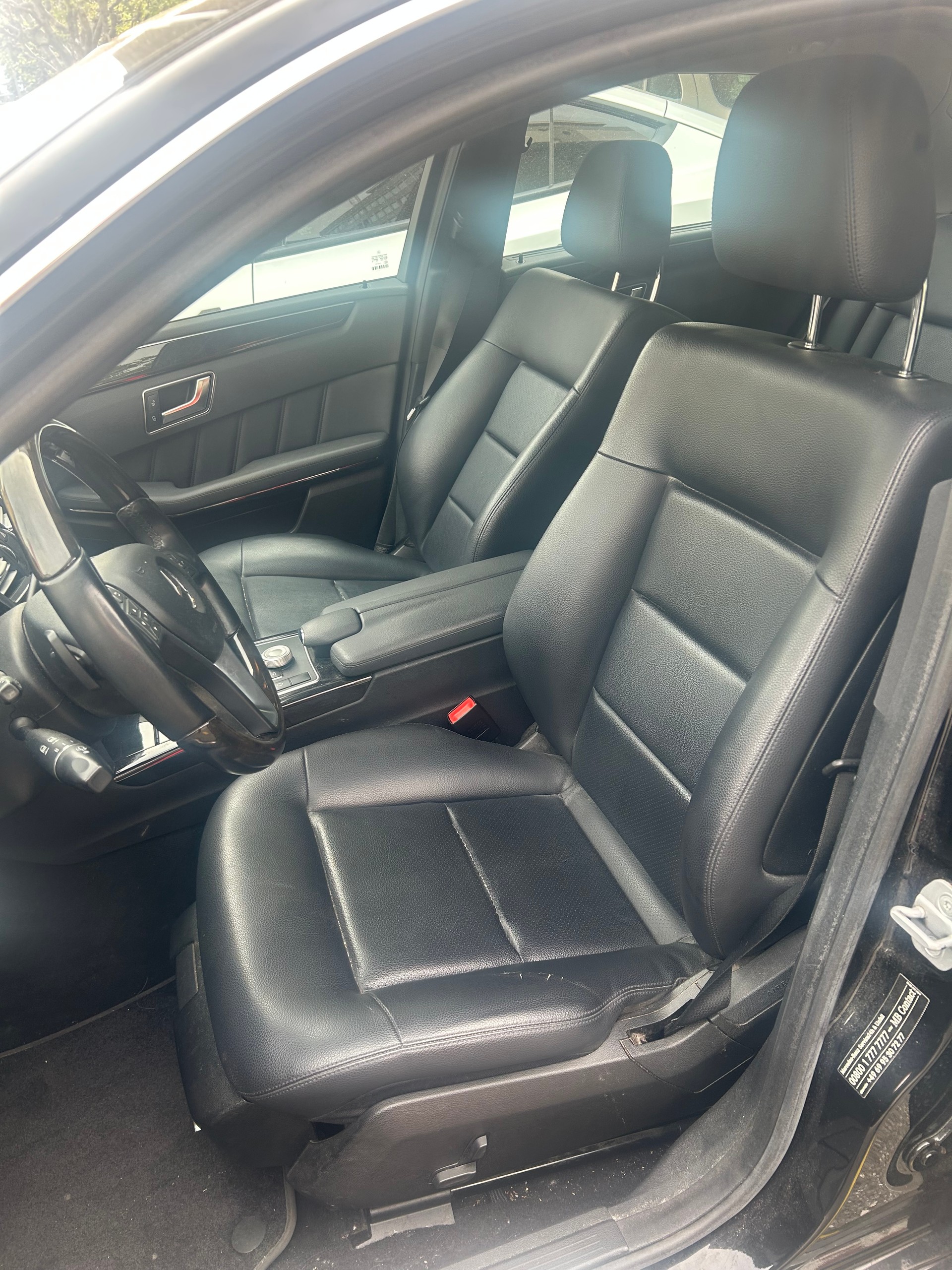 MERCEDES-BENZ E 250-image-6