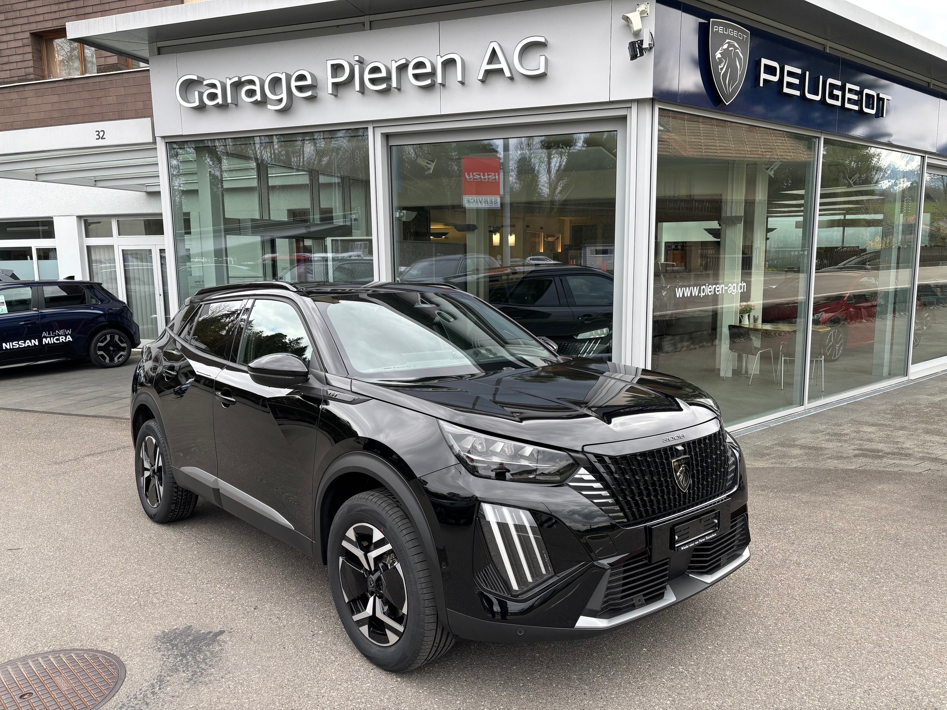 PEUGEOT 2008 1.2 145 MHEV GT-image-0
