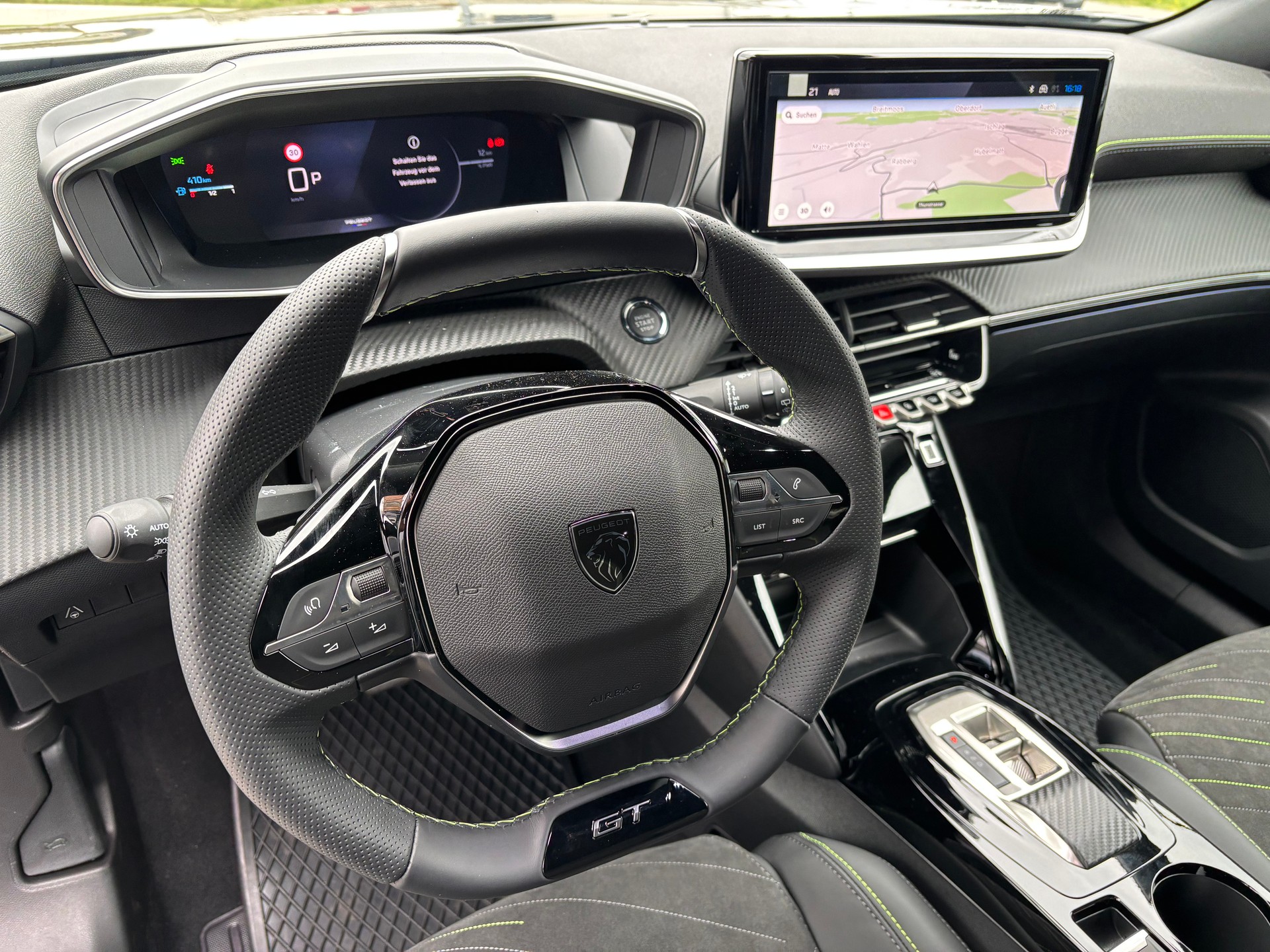 PEUGEOT 2008 1.2 145 MHEV GT-image-7