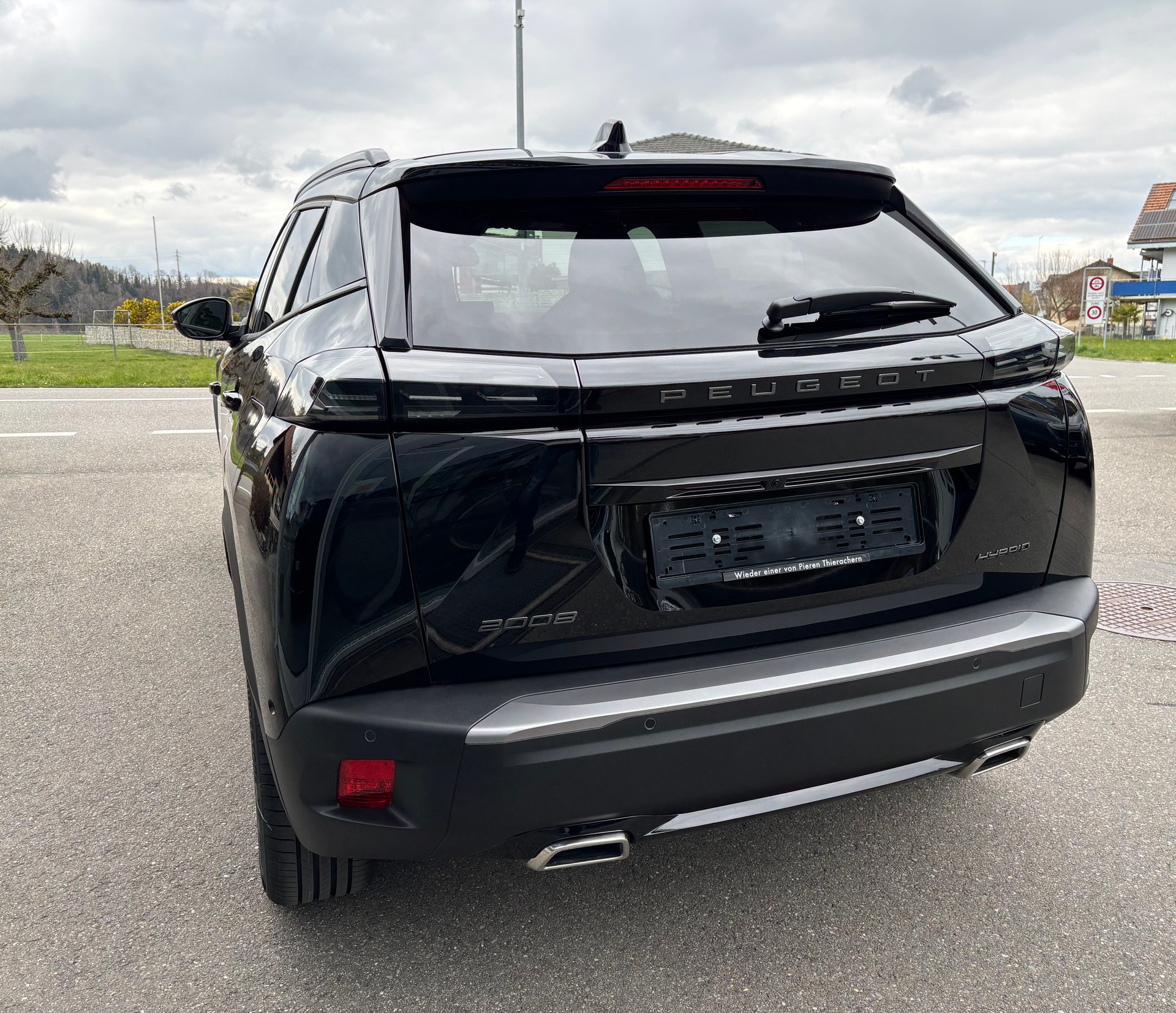 PEUGEOT 2008 1.2 145 MHEV GT-image-2