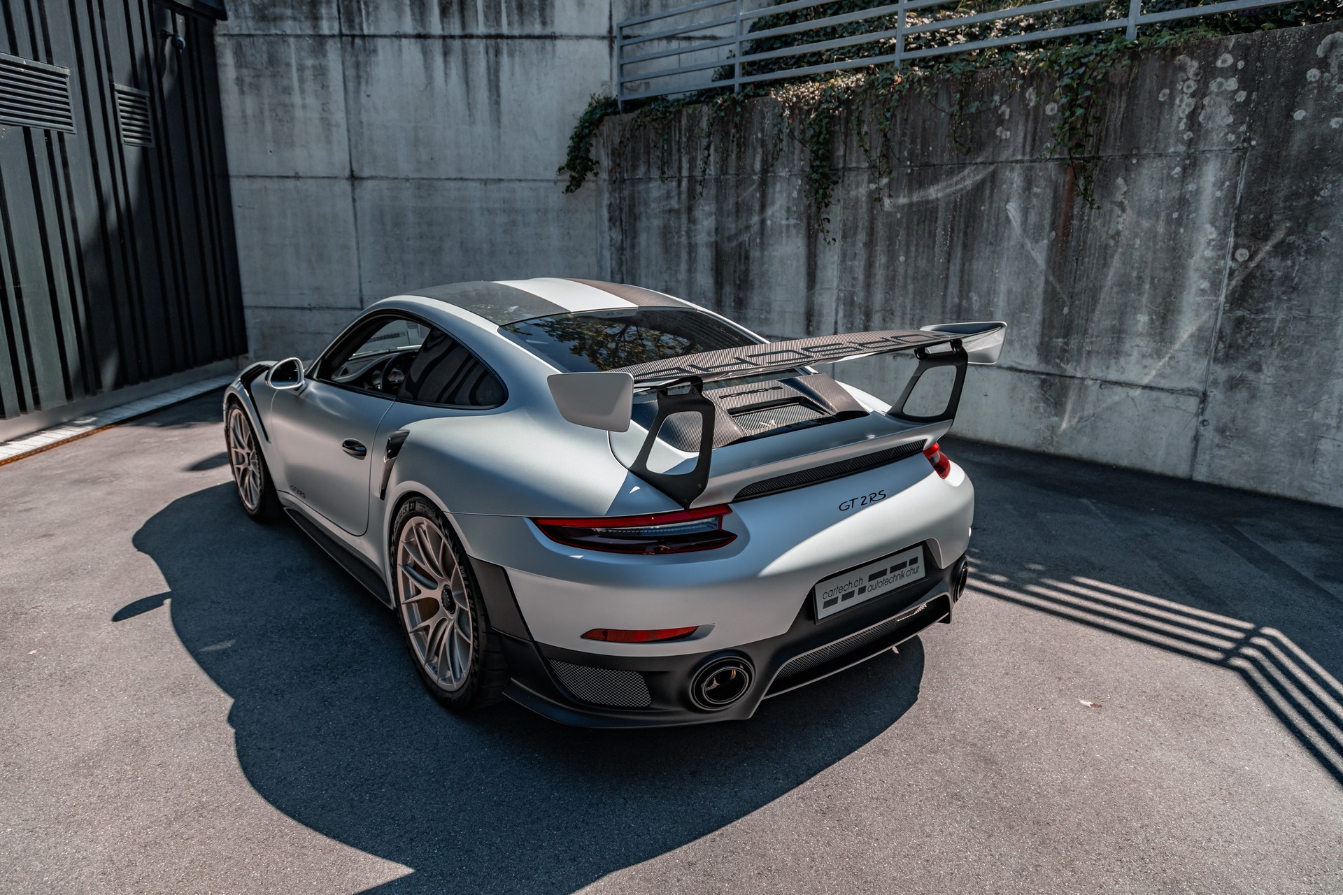 PORSCHE 911 GT2 RS PDK-image-7
