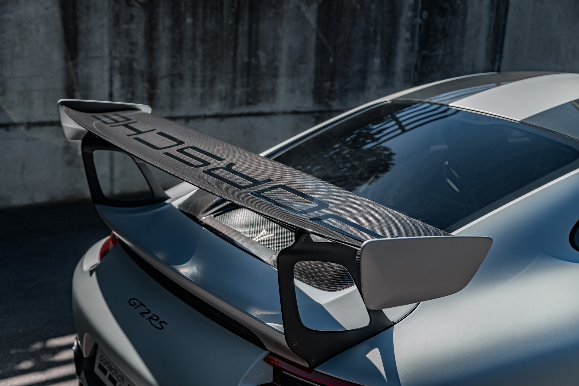 PORSCHE 911 GT2 RS PDK-image-11