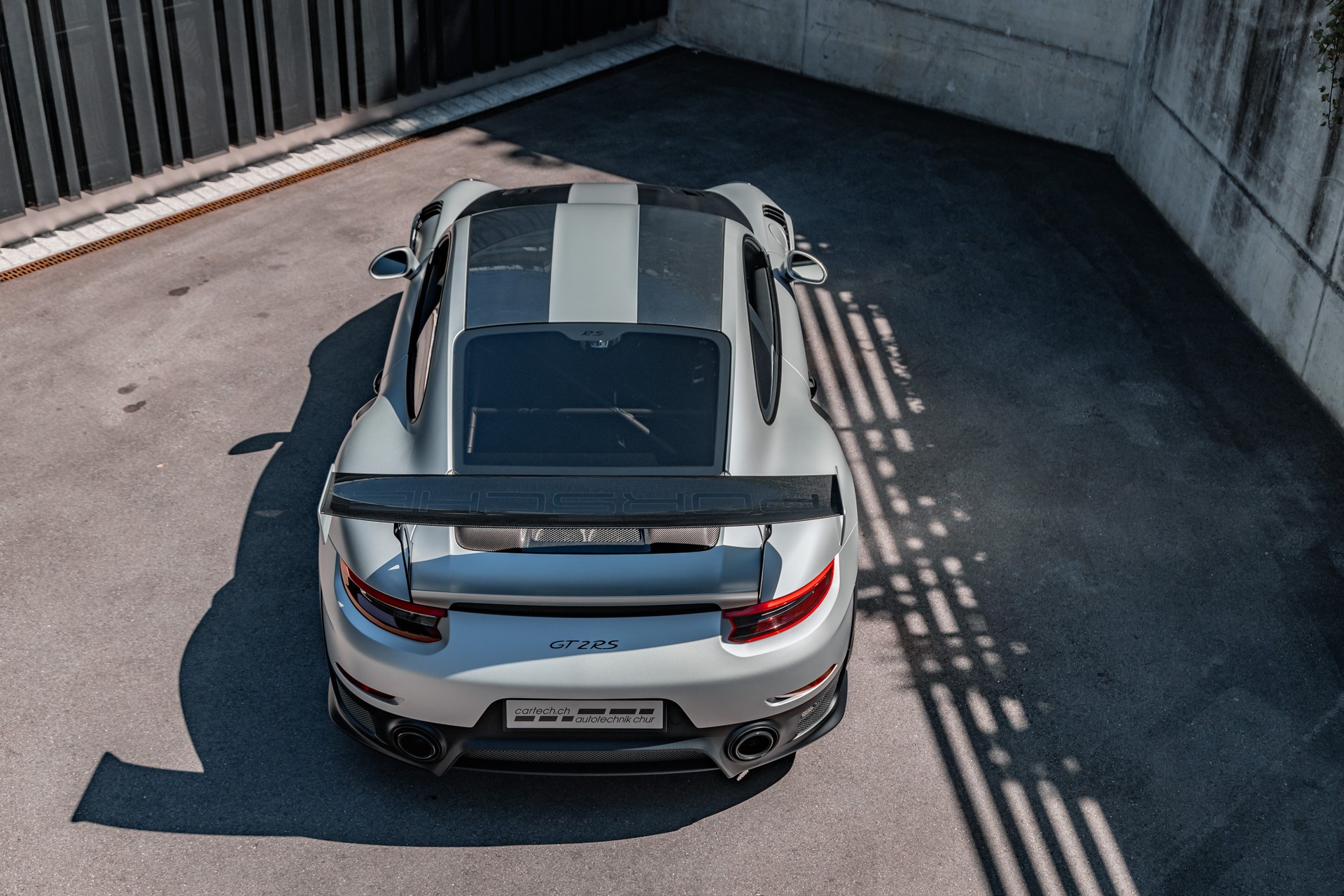 PORSCHE 911 GT2 RS PDK-image-3
