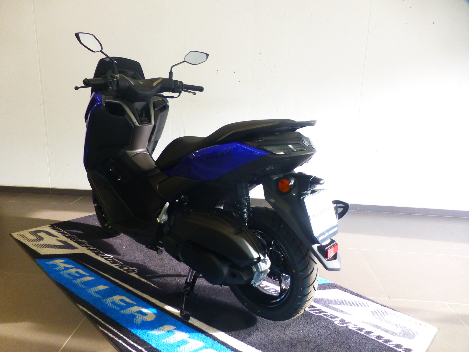 YAMAHA N-Max GPD 125-showroom-element-2