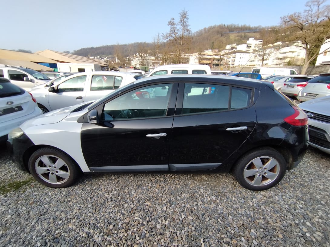 RENAULT Mégane 1.5 dCi Dynamique-image-2