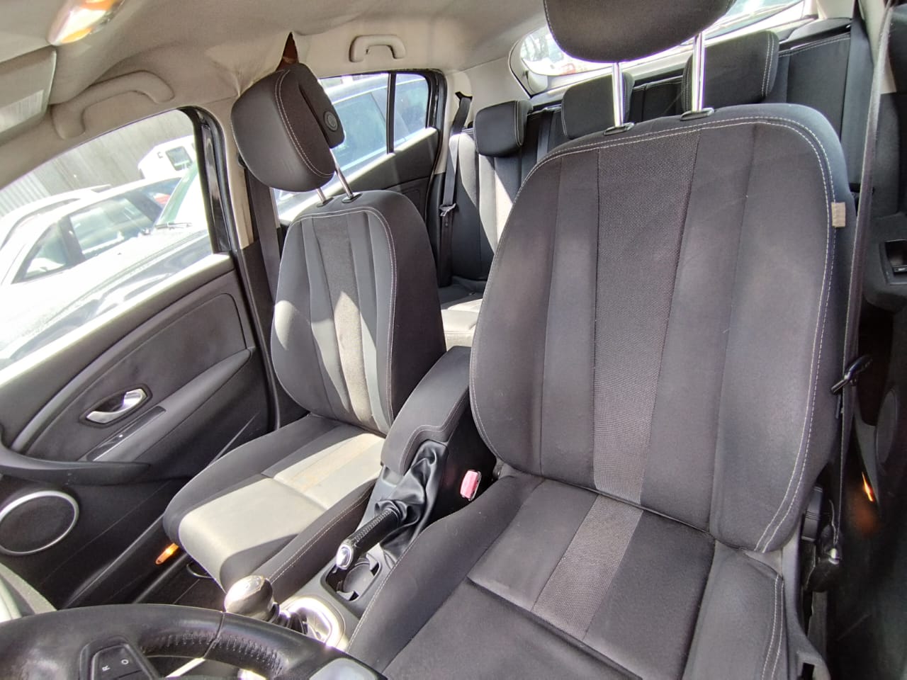 RENAULT Mégane 1.5 dCi Dynamique-image-11